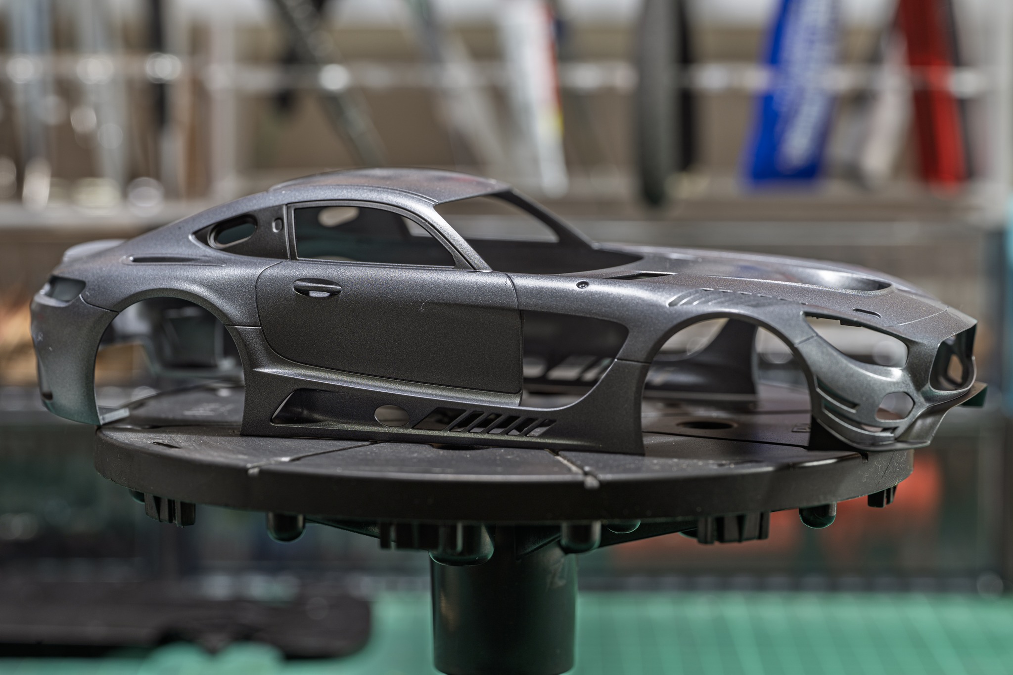 Tamiya 24118 1/24 Mercedes-Benz 600 SEL. Usual quality of a Tamiya 
