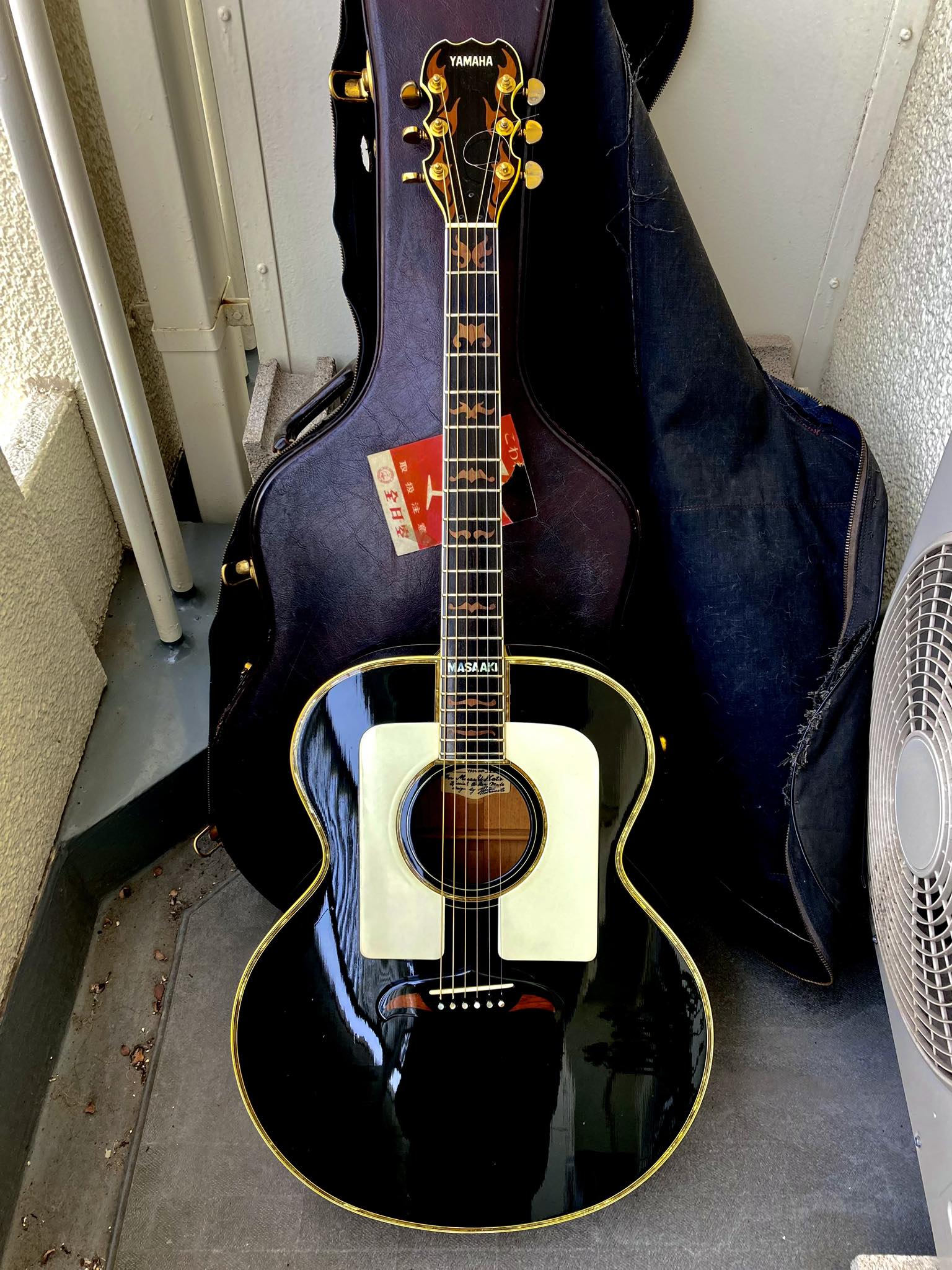 Yamaha acoustic guitar model l-52custom