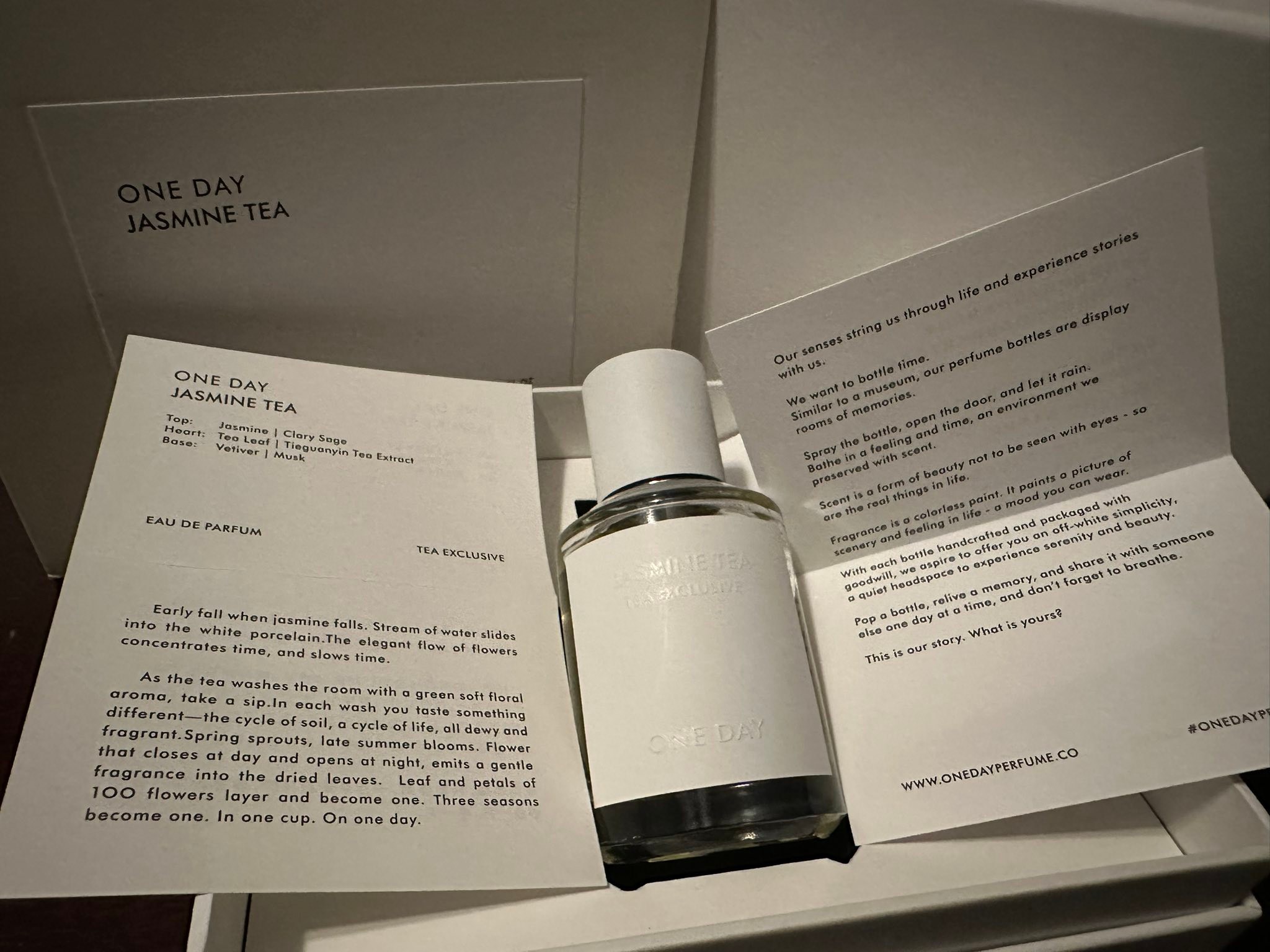 One Day Jasmine Tea perfume review
