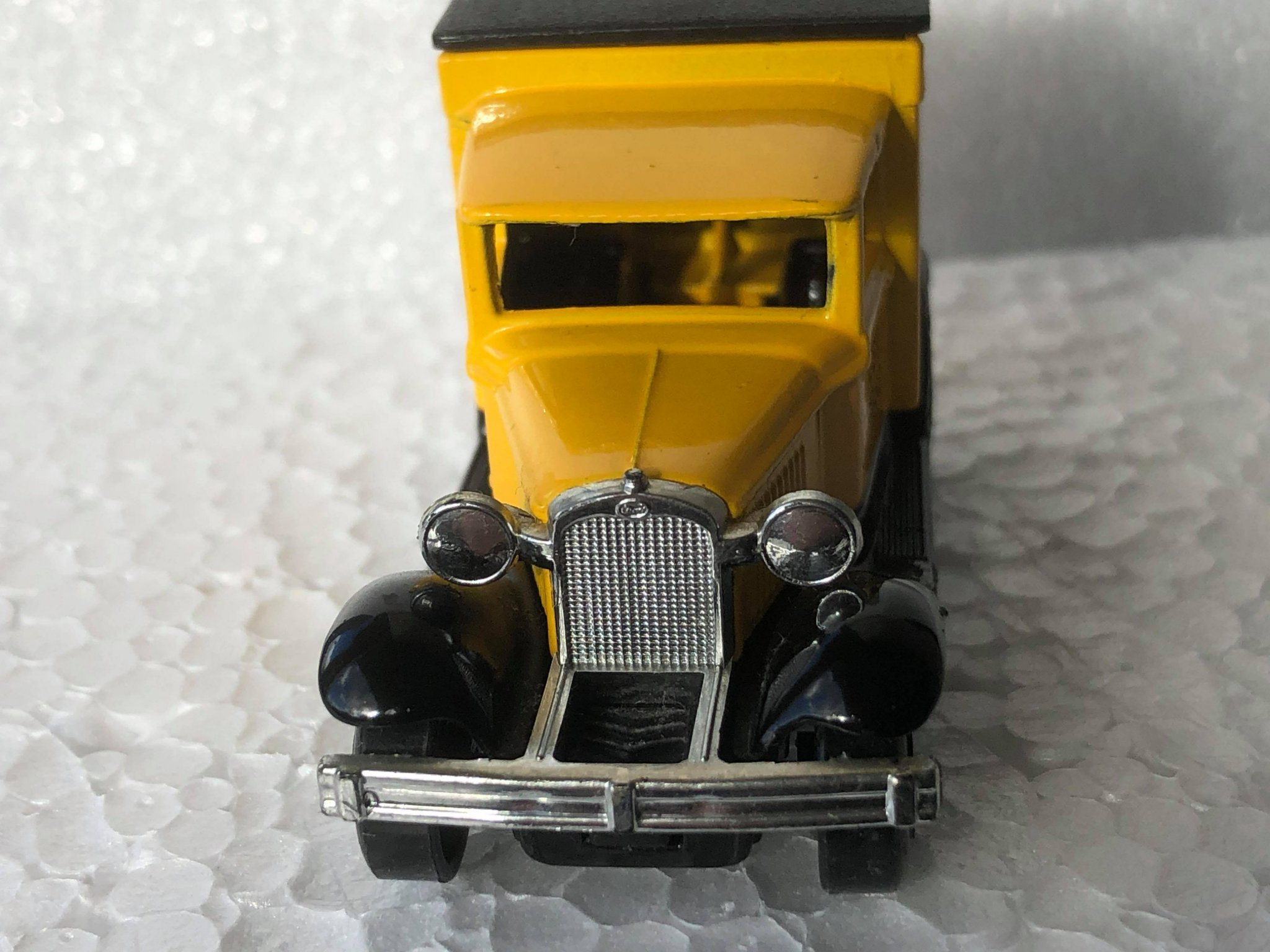 Matchbox MB38 Ford Model A Van MISSING WINDOWS Pick up WALLSEND