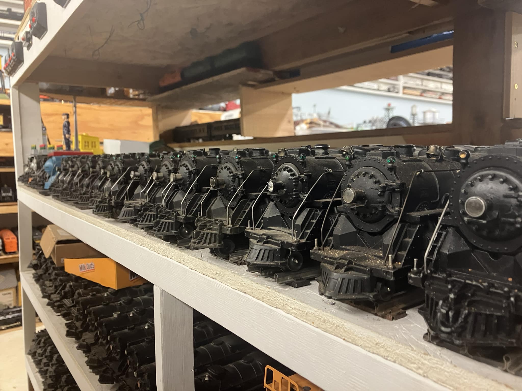 Walthers 2-8-4 Berkshire locomotive review