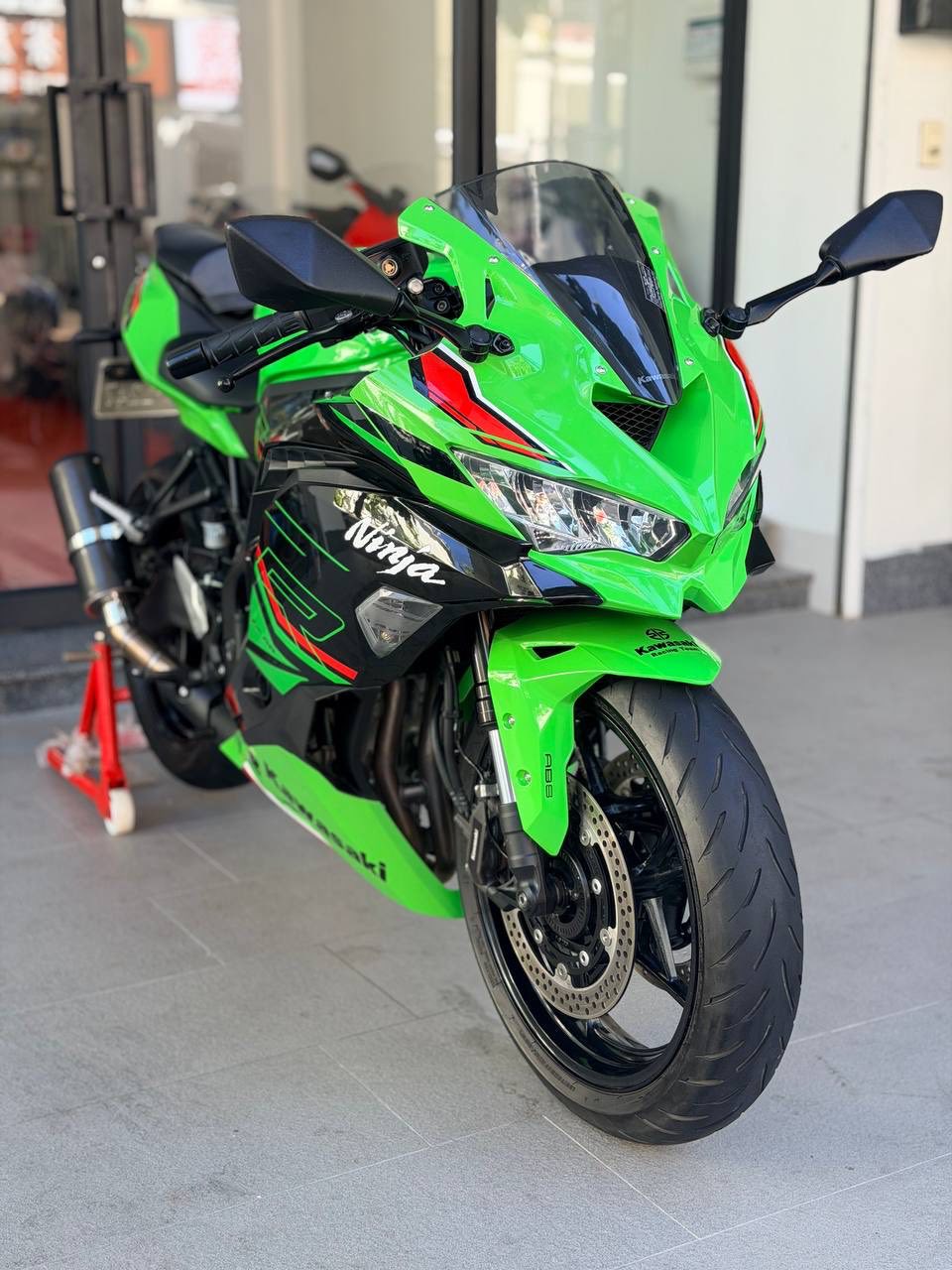 よし Kawasaki ZX4R 2024 for sell call ☎️ 016222293-017222293…@highlight