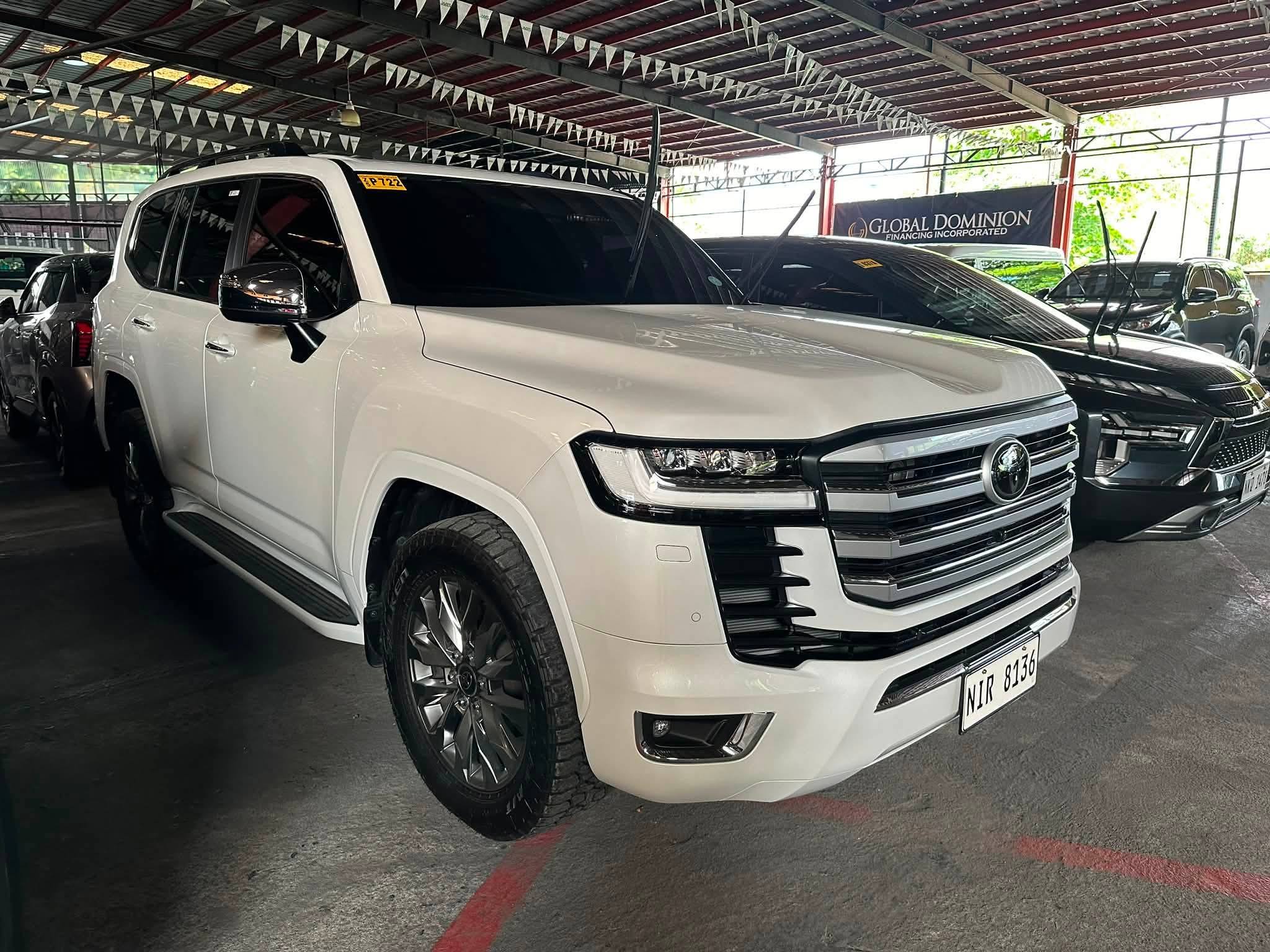 ✨ TOYOTA LAND CRUISER LC300 ZX 2023 | FULL-SPEC LUXURY SUV