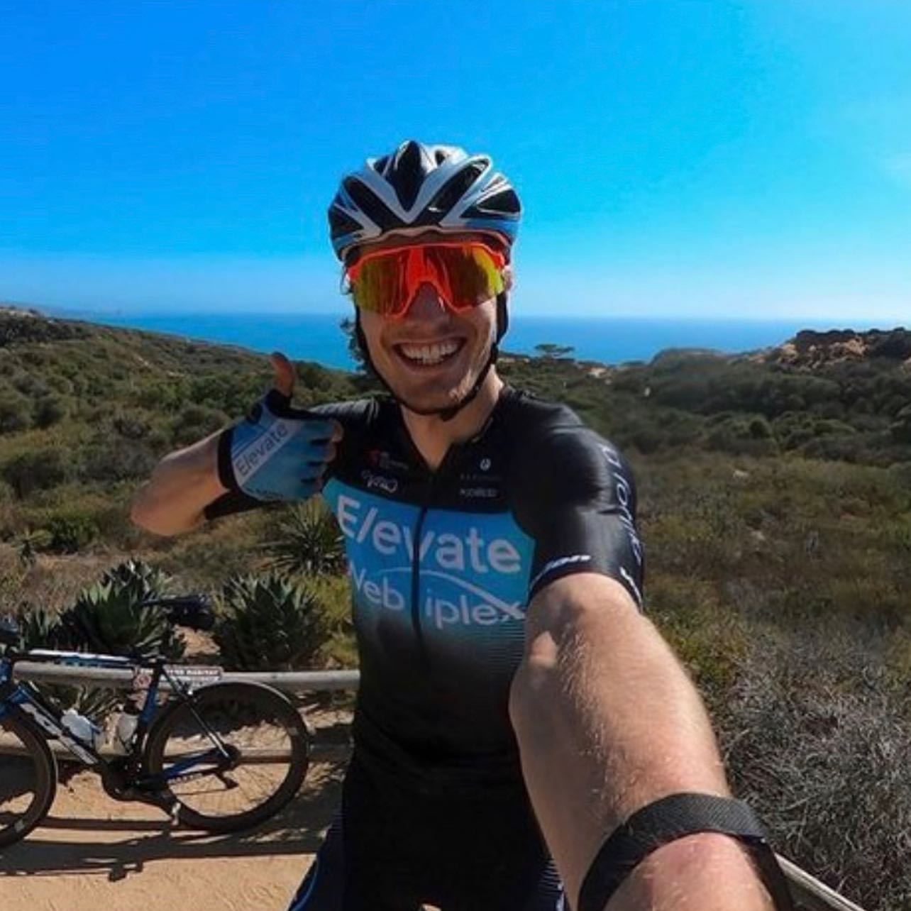 Elevate-Webiplex Pro... - Elevate-Webiplex Pro Cycling Team