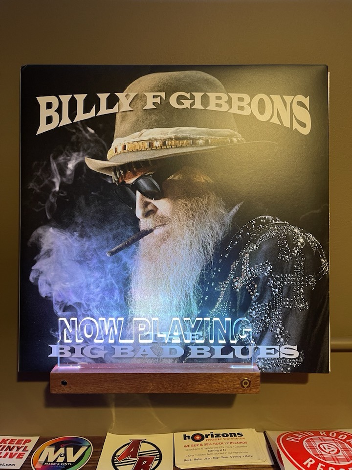 Now Playing: Billy Gibbons – The Big Bad Blues (2018 LE). After