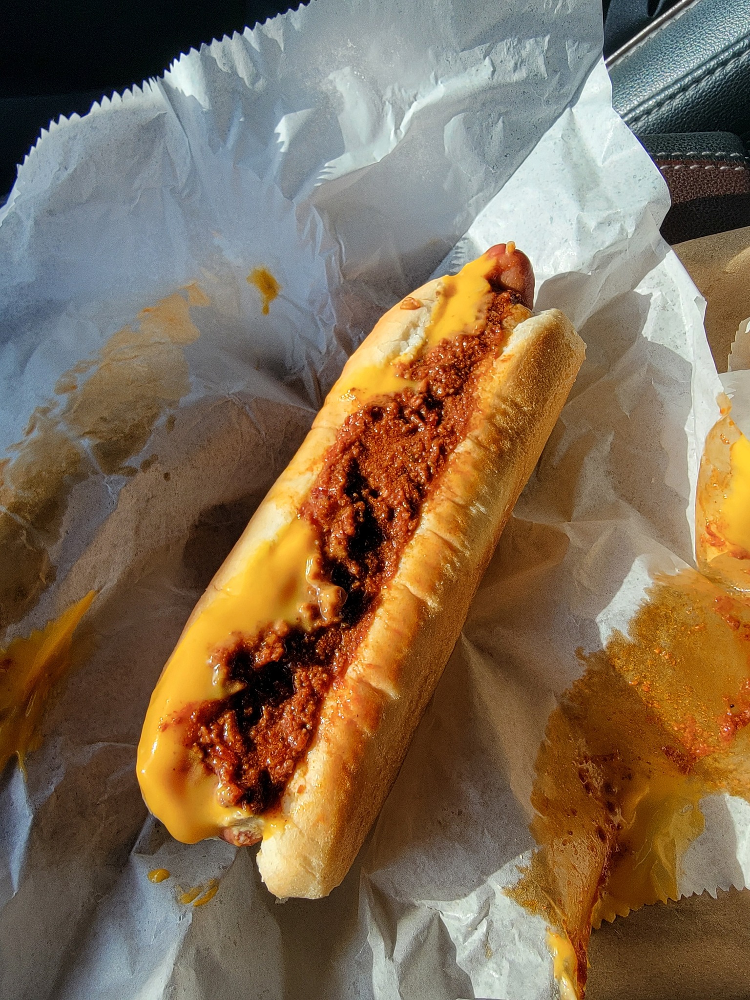 JJ's hot dog truck in Newark serves great Belly Busters