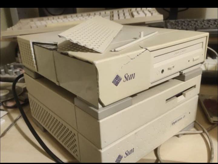 old cd rom drive from 1997 gateway 2000 pc