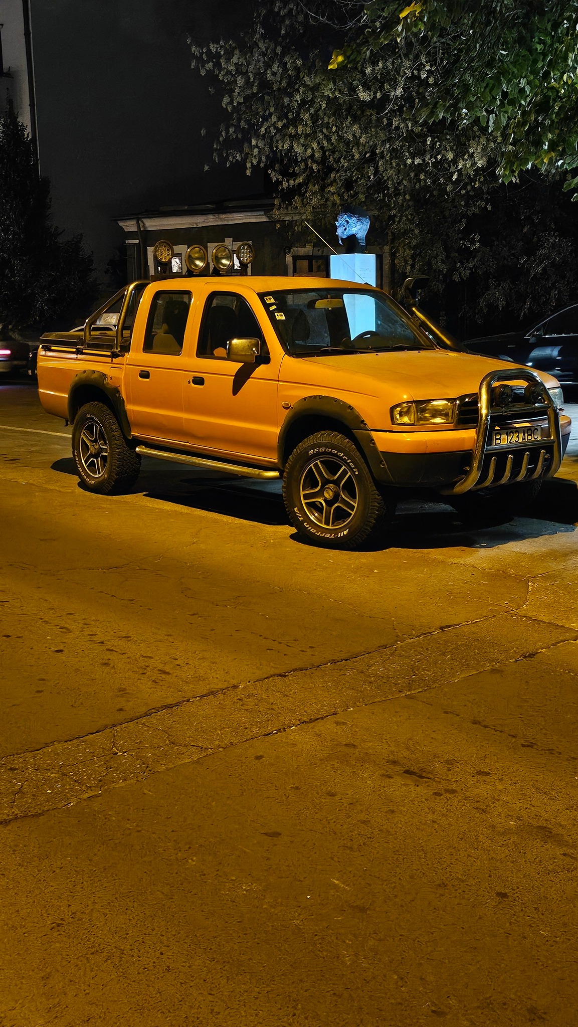 Ford Ranger. Cam rar prin România și într-o culoare deosebită. | Facebook