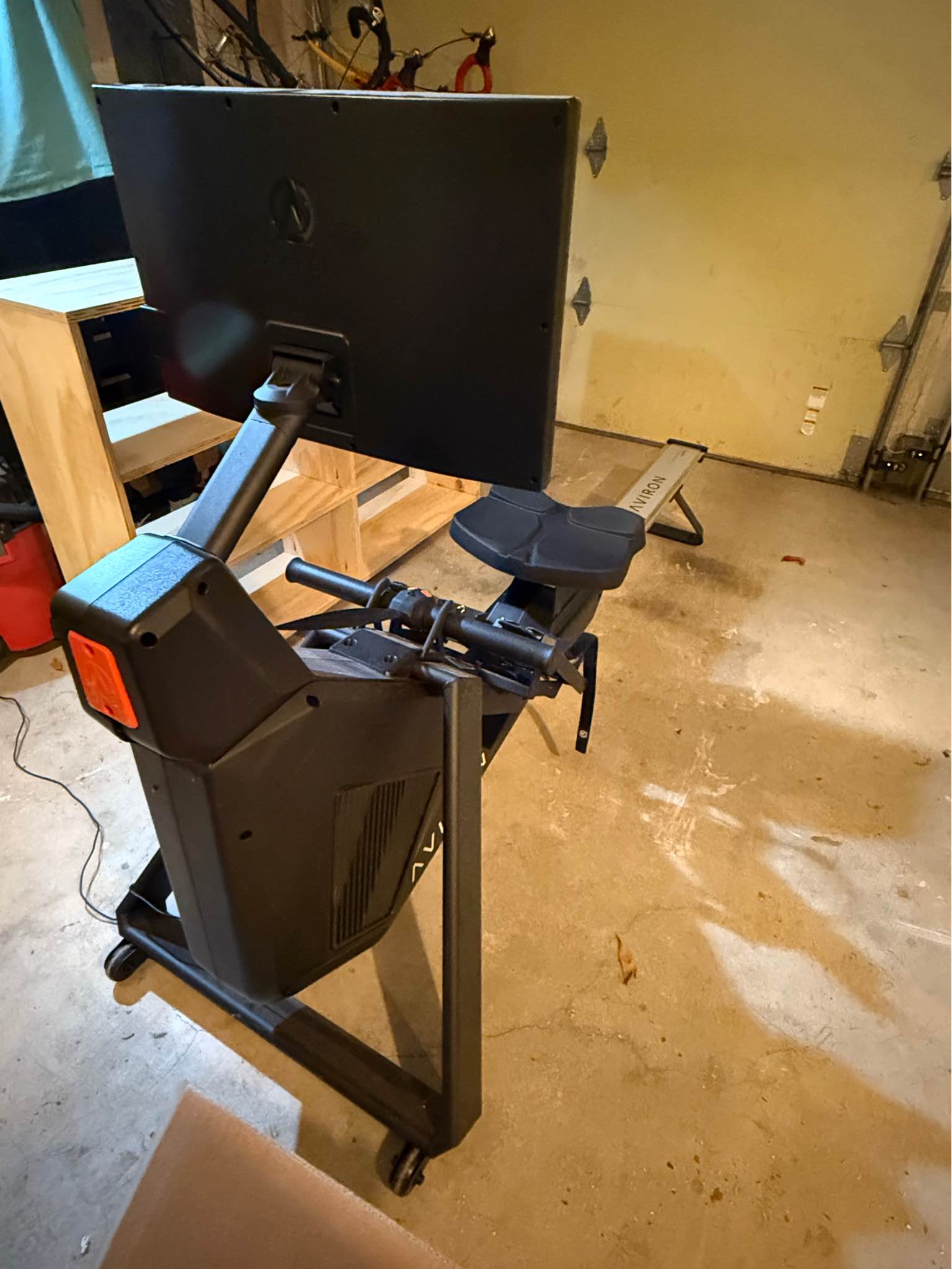Aviron Rowing Machine with TV (Barely used) - OBO - Rowing Machines ...