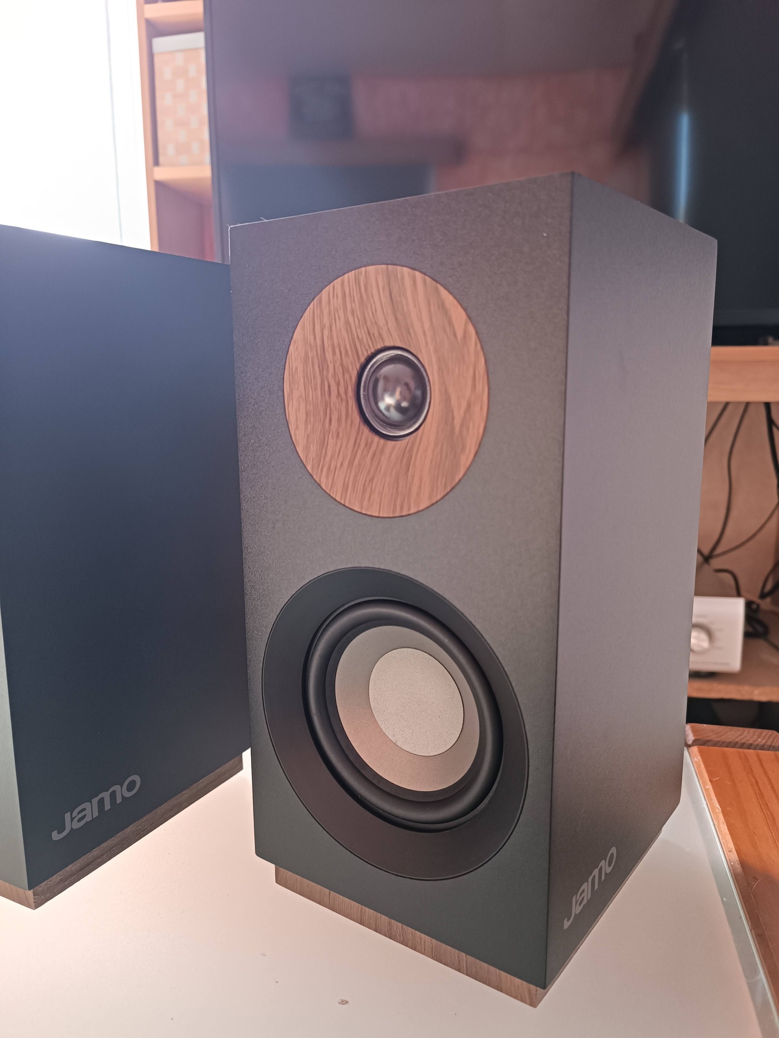 Setup Jamo Speakers Jamo Unveils C707PA MKII Active Bookshelf 