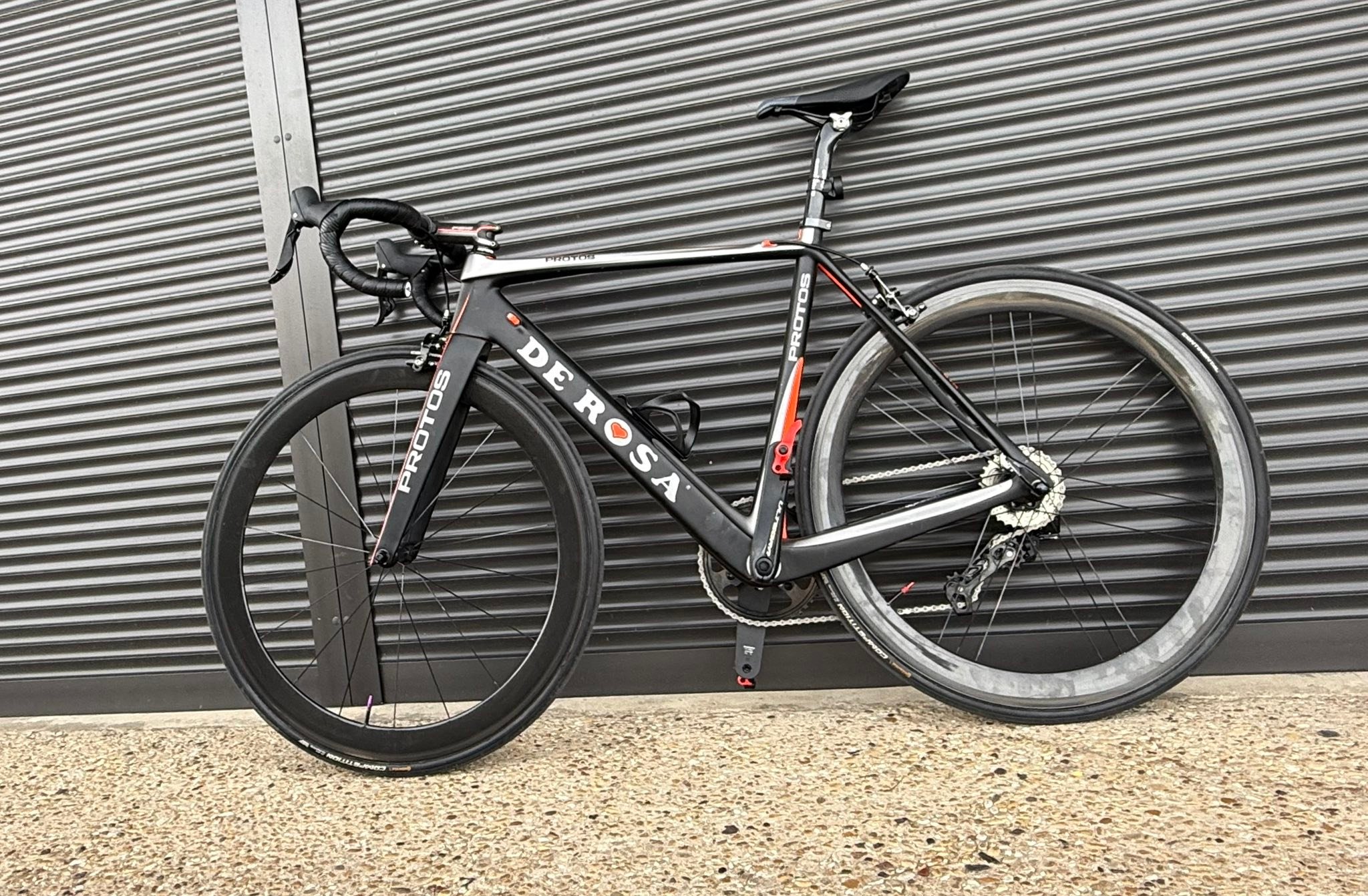De Rosa bike with Campagnolo Bora Ultra 2 wheels and Ultegra crank