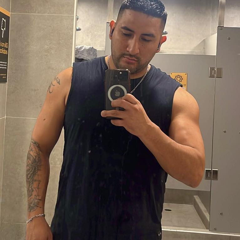 Asuky humillando a Lobo. #FMS #mexico #gym #batallasderap # ...