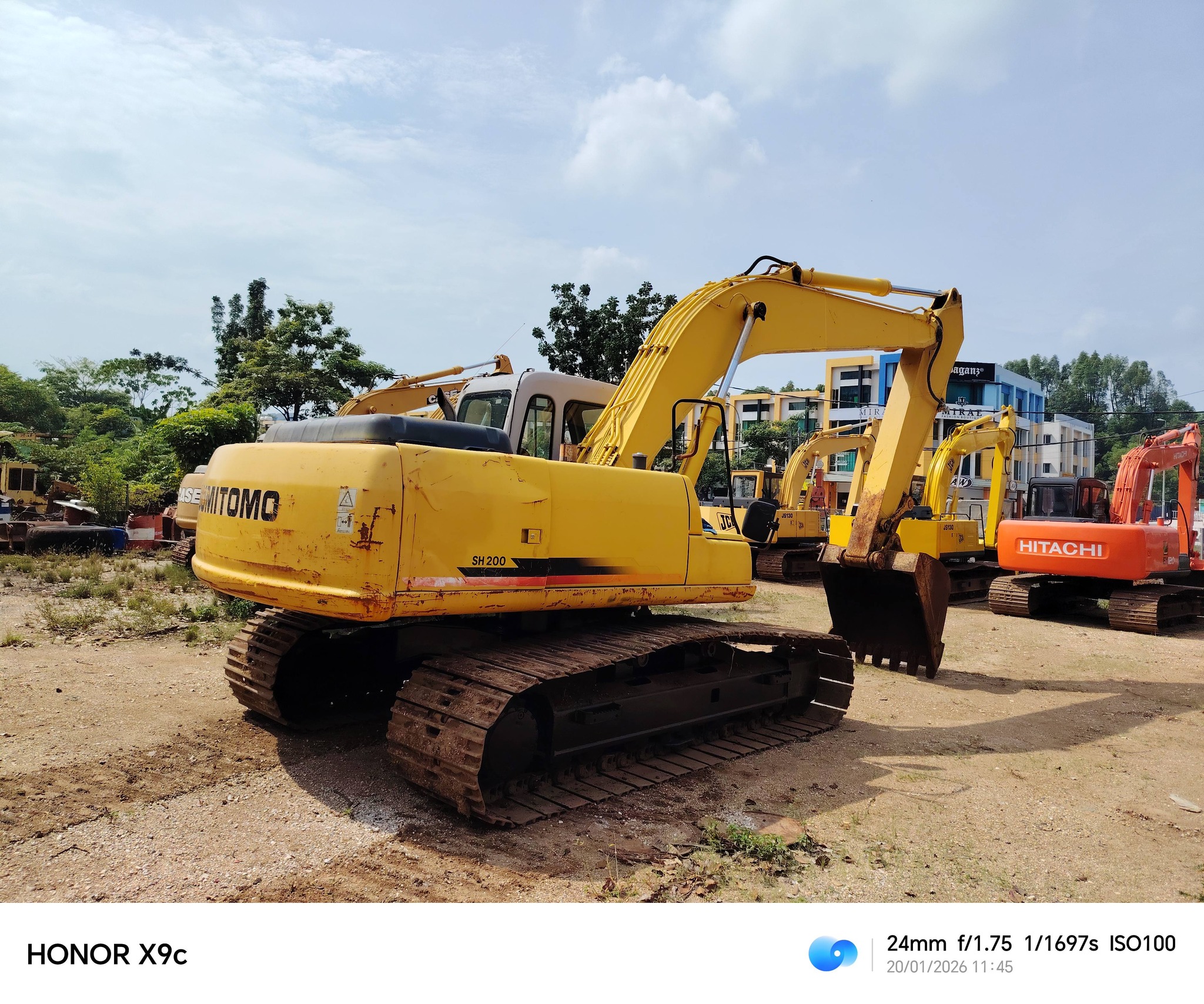Sumitomo SH210-5 for sale! The machine is in good condition and