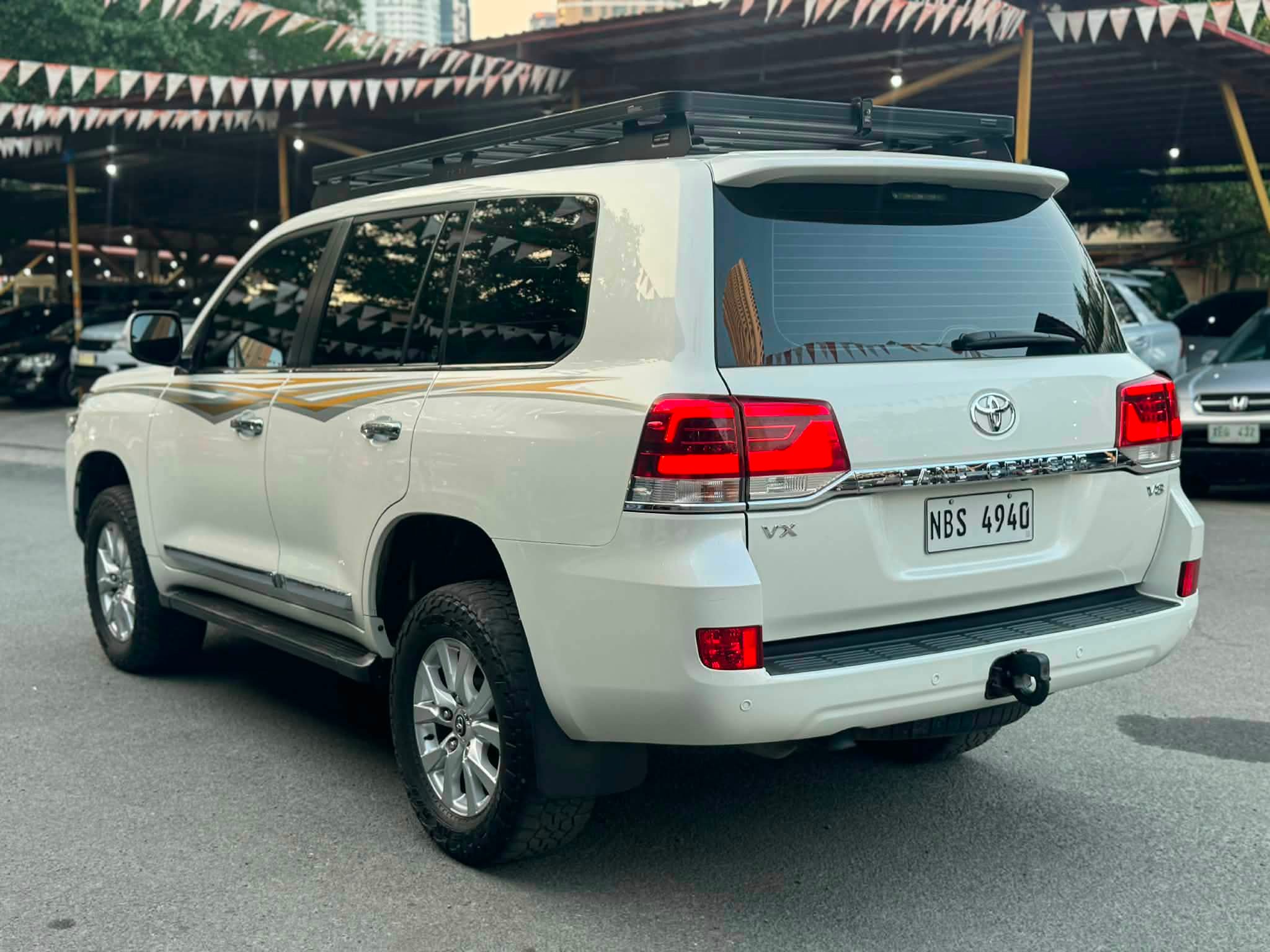 Vehicle information Make: Toyota Model: Land Cruiser Double-cap