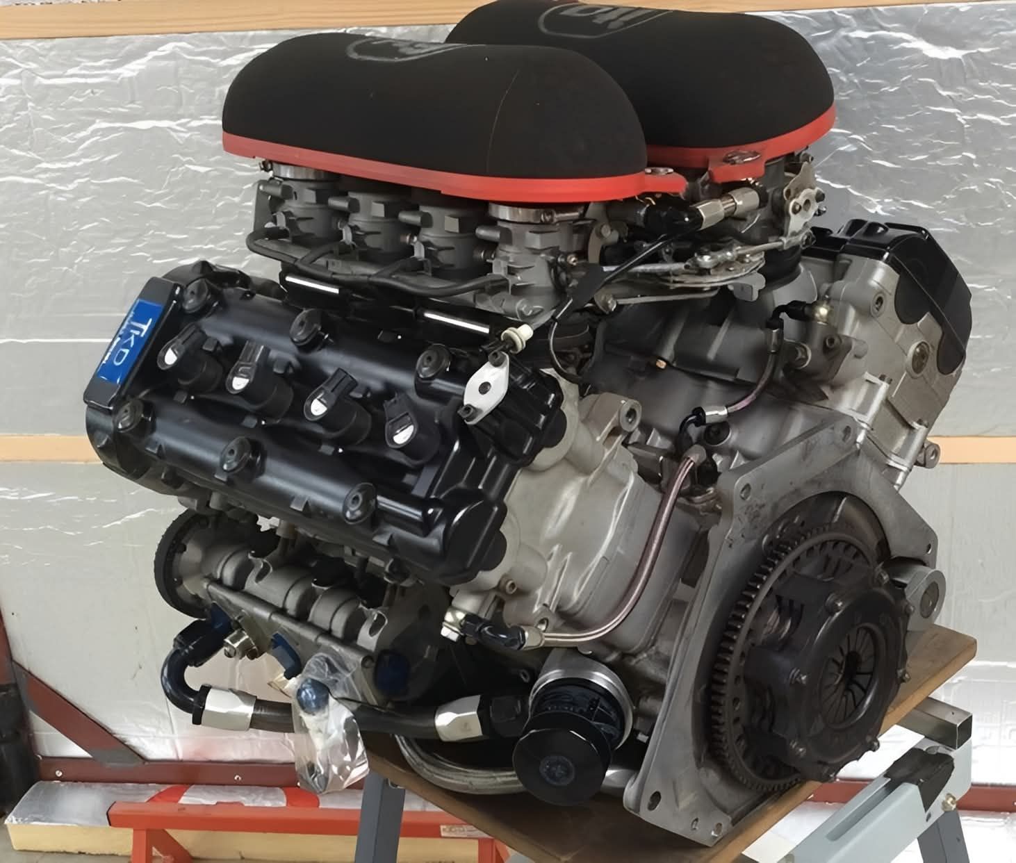 Suzuki Hayabusa V8 2.6-litre custom engine