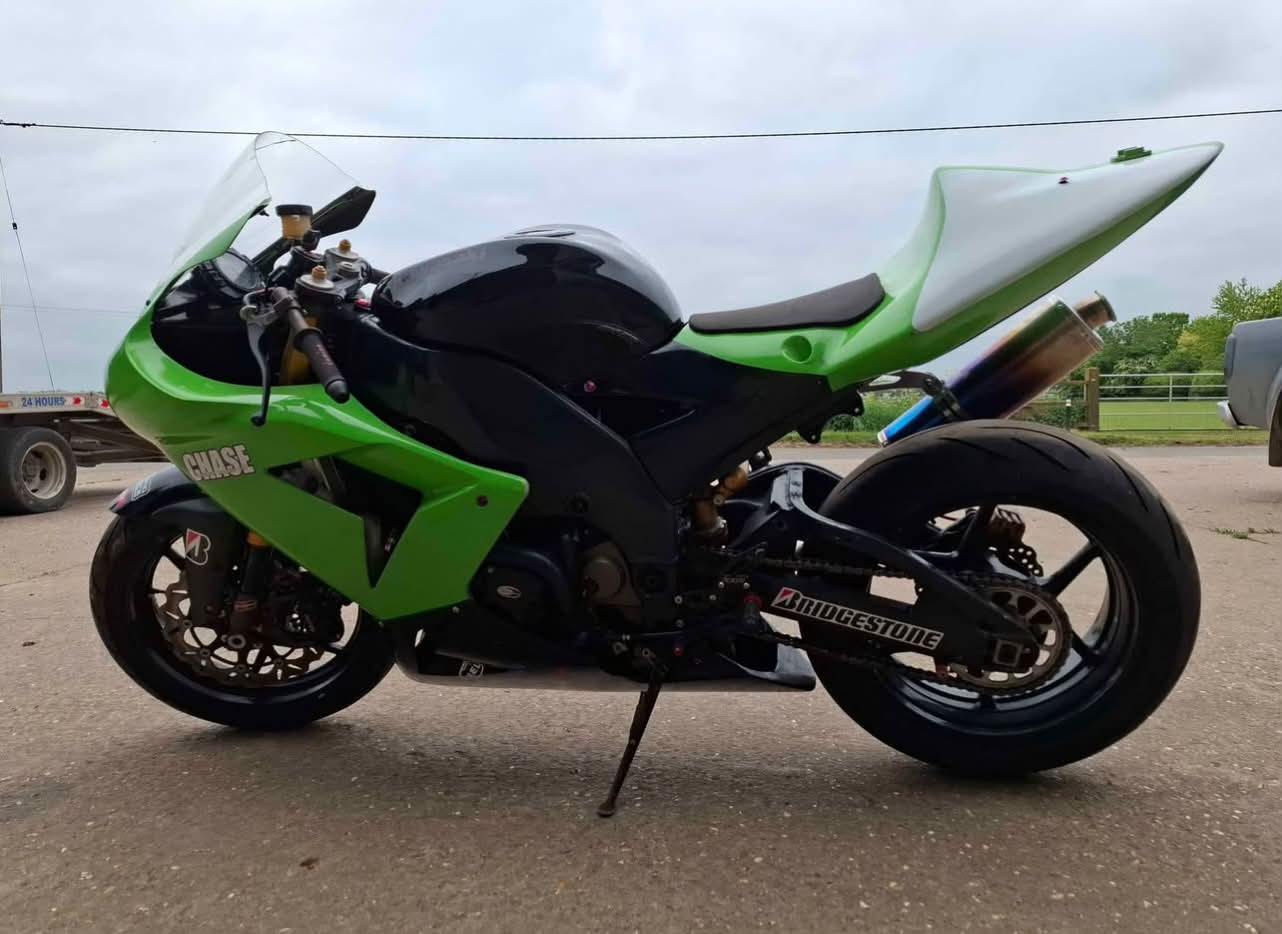Kawasaki ZX10R parts and spares for sale