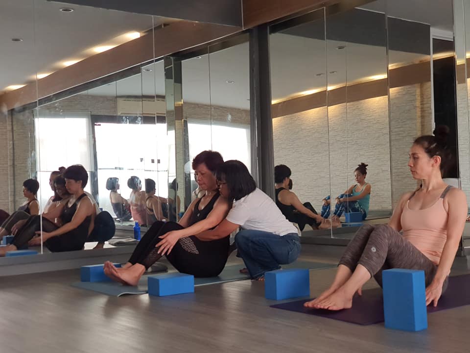 ใส่ใจทุกท่า... - Unity Yoga & Pilates | Facebook
