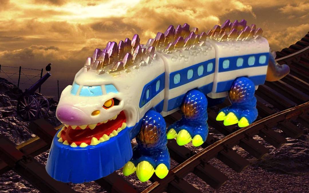 Zoombie Monster i?⋯⋯⋯ 快將抵達怪獸列車ゾンビモンスター