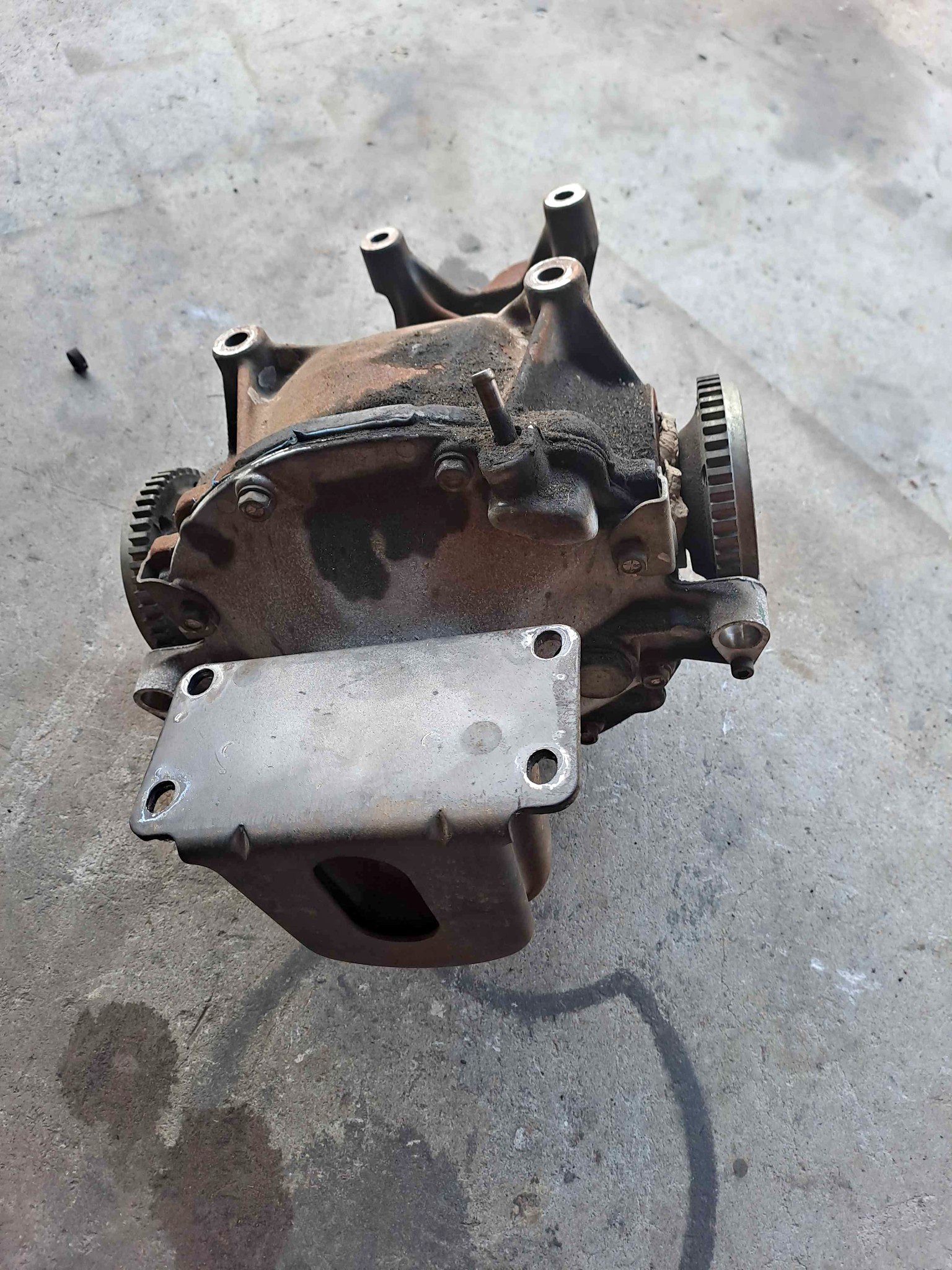 Vy commodore diff - Car Engines & Engine Parts - Gold Coast, Queensland ...