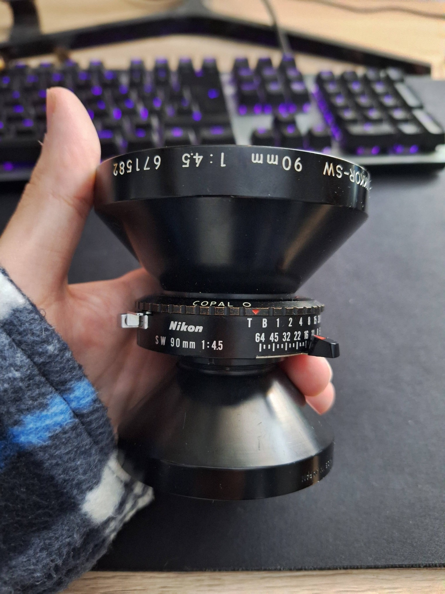 Why is my Copal 0 shutter adjustment dial locked on Nikon F4.5 SWD