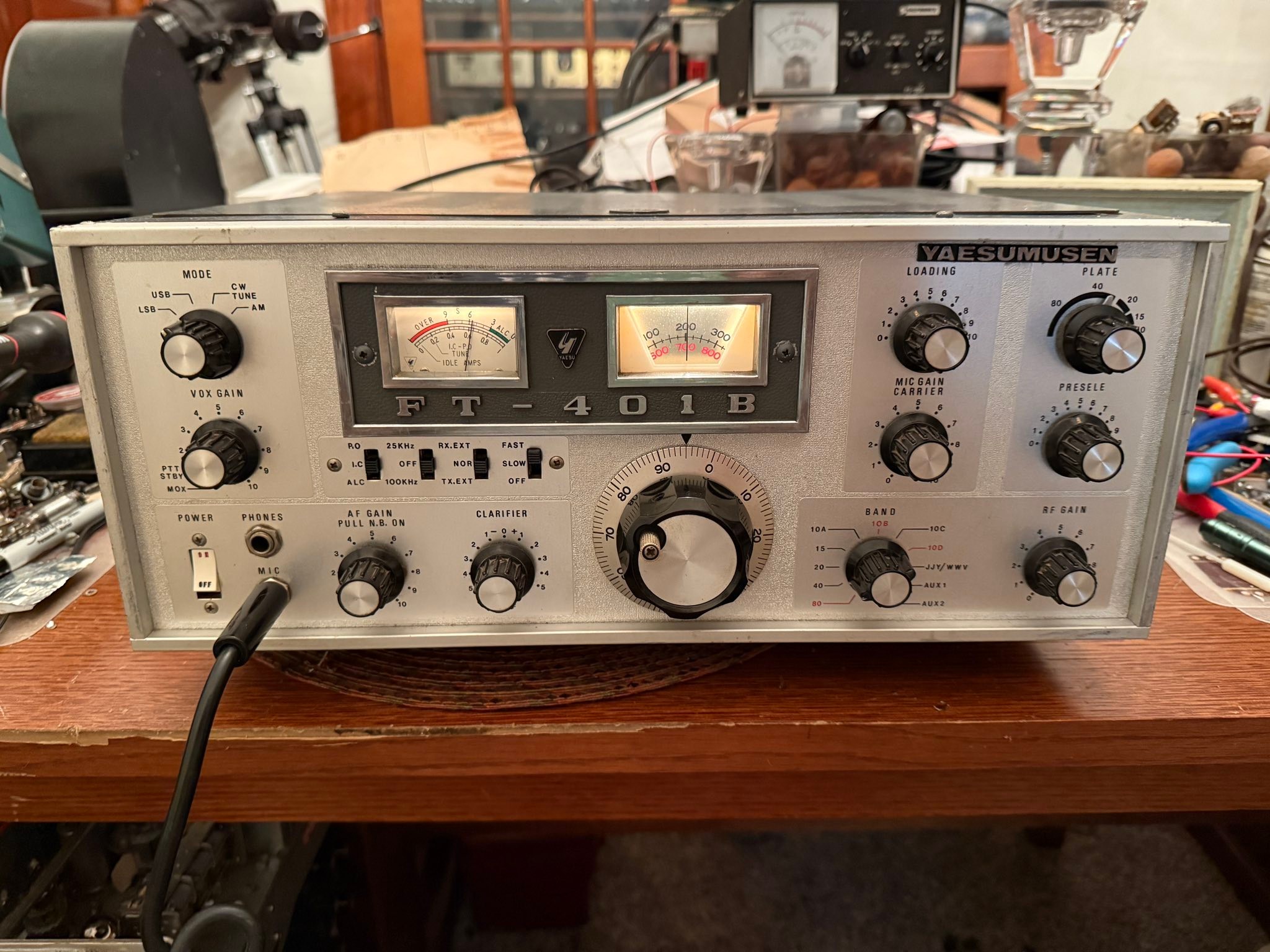 Restored Mitsubishi Jeagam FIC-404 vintage radio