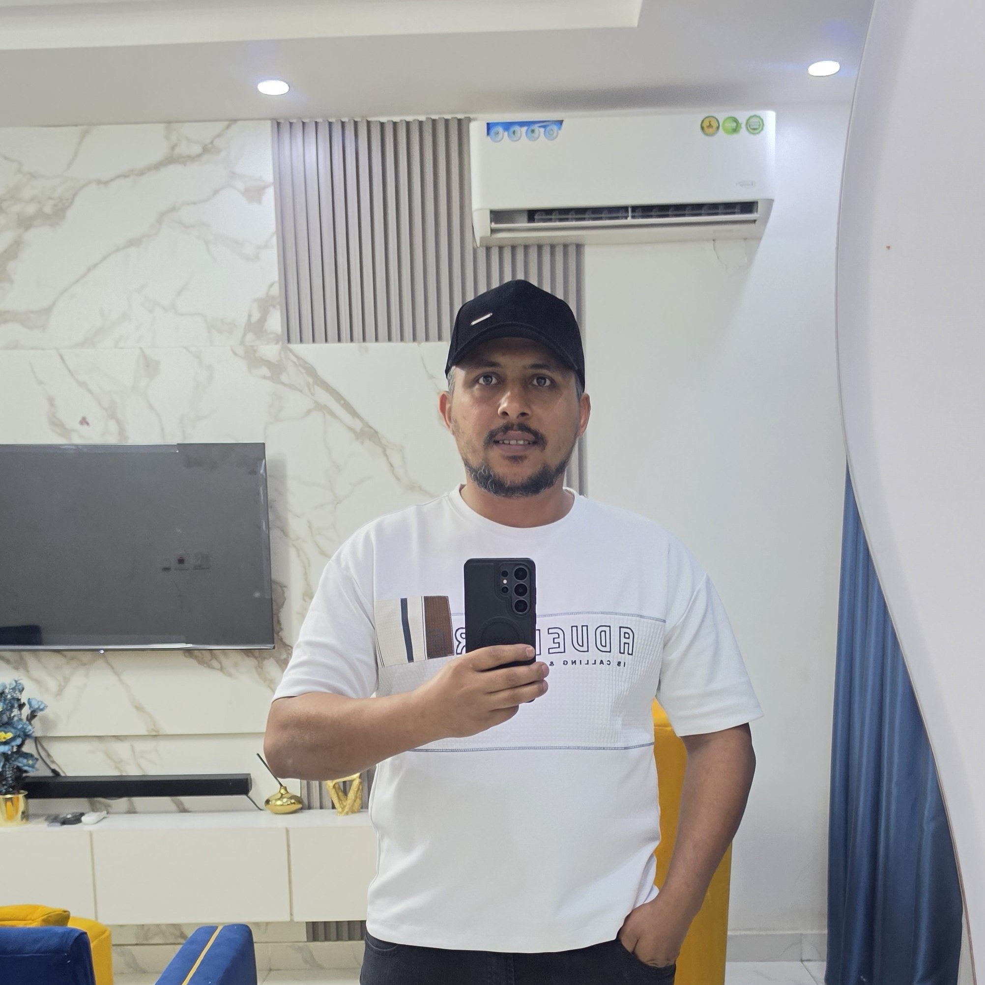 حان وقت التحرير ياصنعاء يمن الرجال يمن العروبه والعرب لا لأذناب إيـ ...