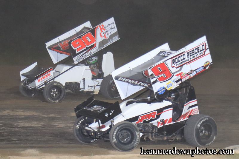 Josh Pieniazek and Matt Tanner duel... - Empire Super Sprints | Facebook