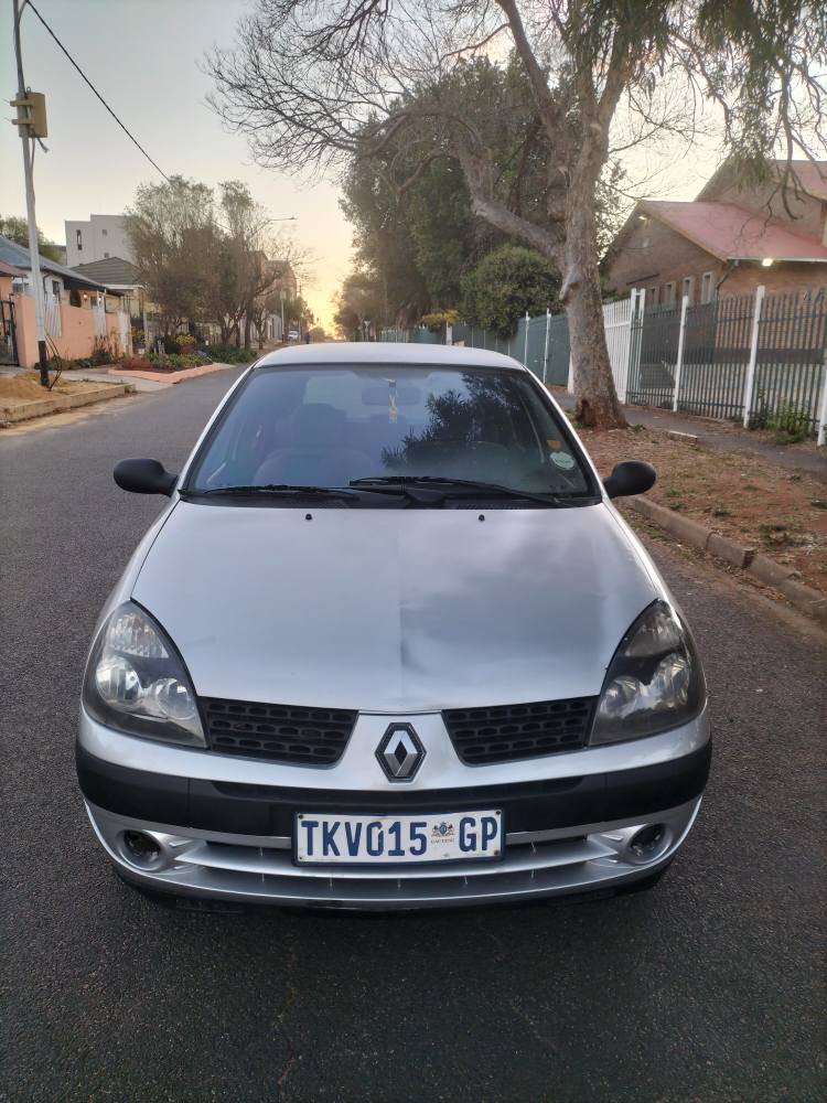 2006 Renault Clio 2 1.2L R32,000 0737170076 - Cars & Trucks ...