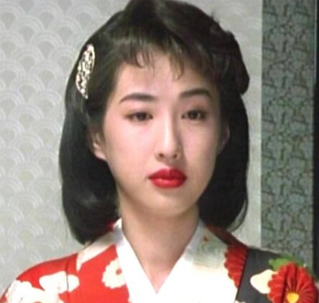 小山 明子 若い 頃