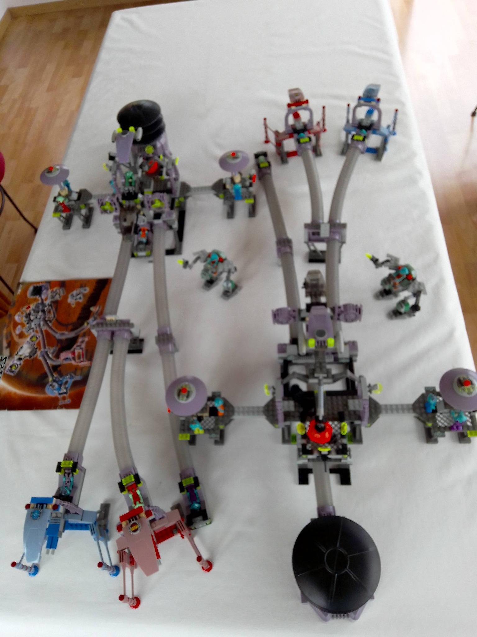 Lego Space Life on Mars 7317 Aero Tube Hangar set review