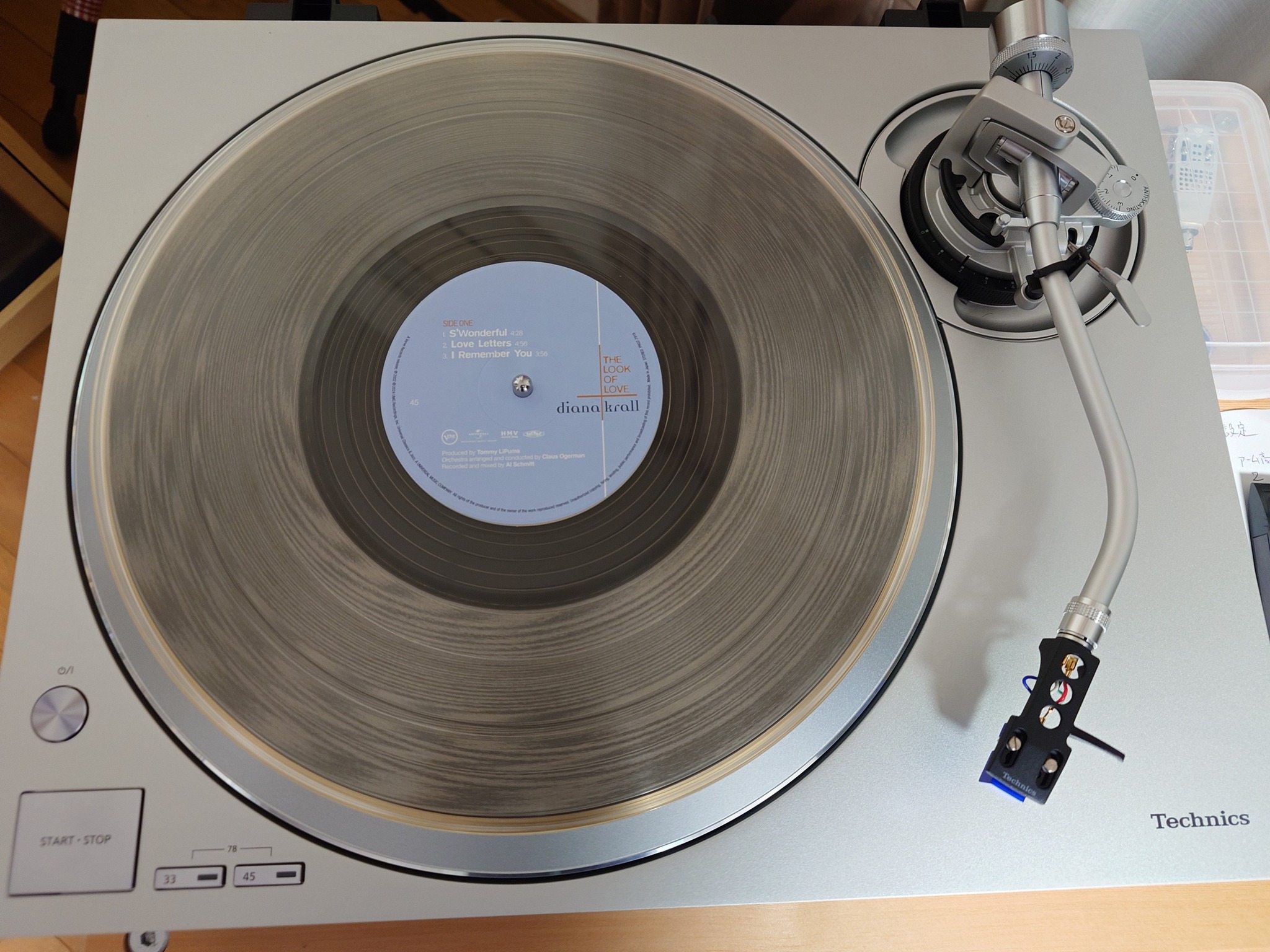 ダイアナ・クラールのザ・ルックオブラブですが、100%PURE LP。45回転