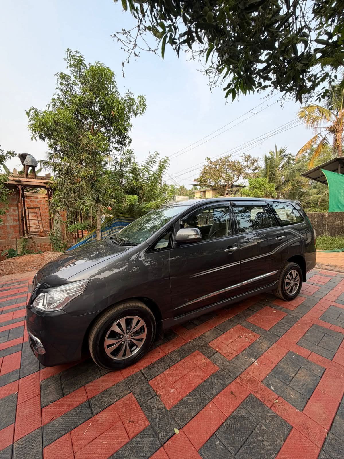 2015 model innova zx for sale
