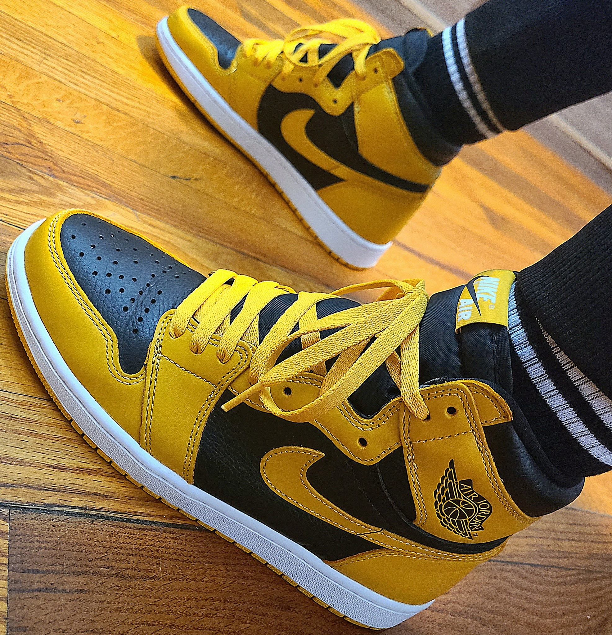 High Pollen Yellow Jordan 2021 Air Jordan Retro High OG 