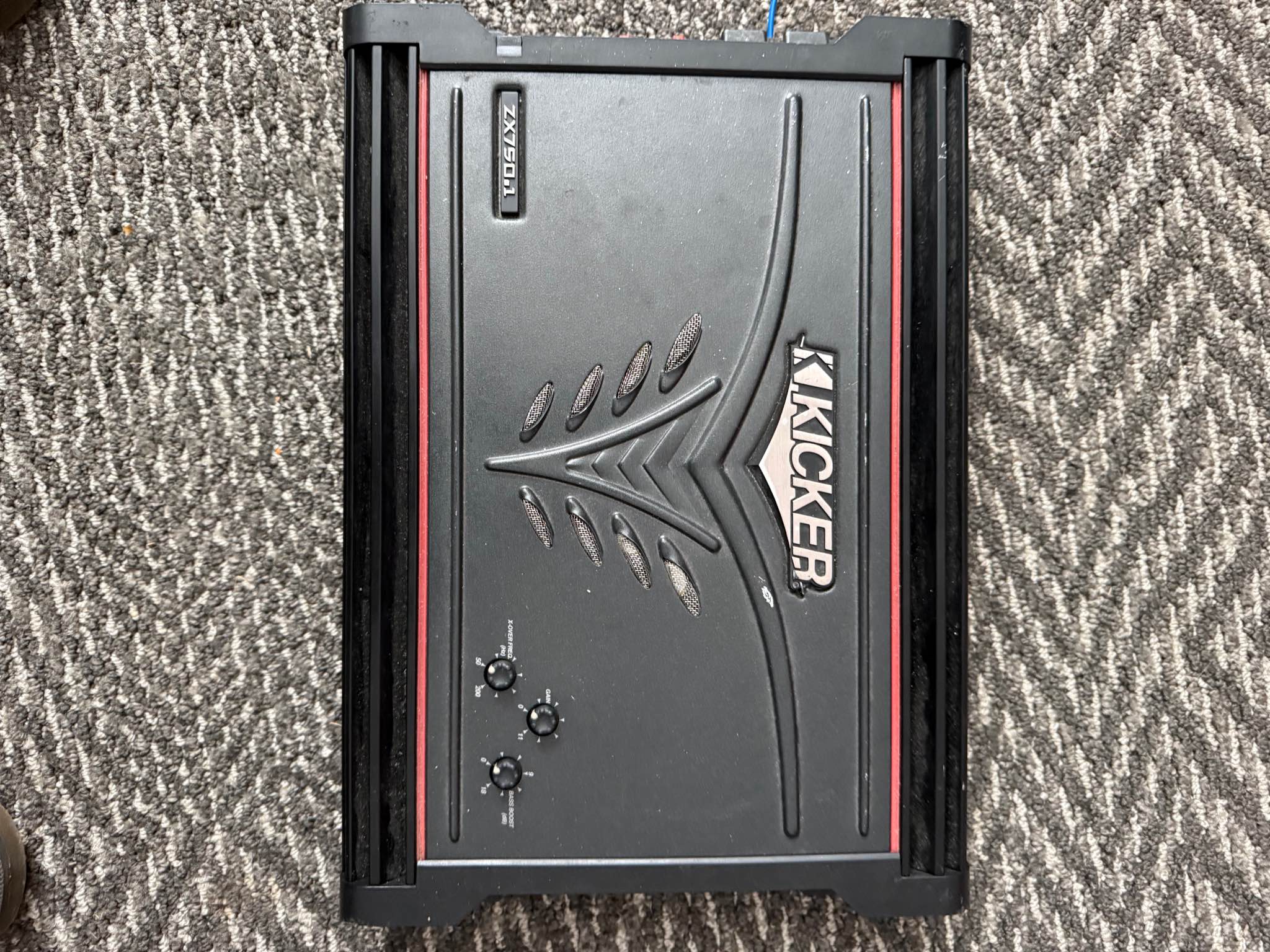 One of the better old school kicker amps that is a beast with a