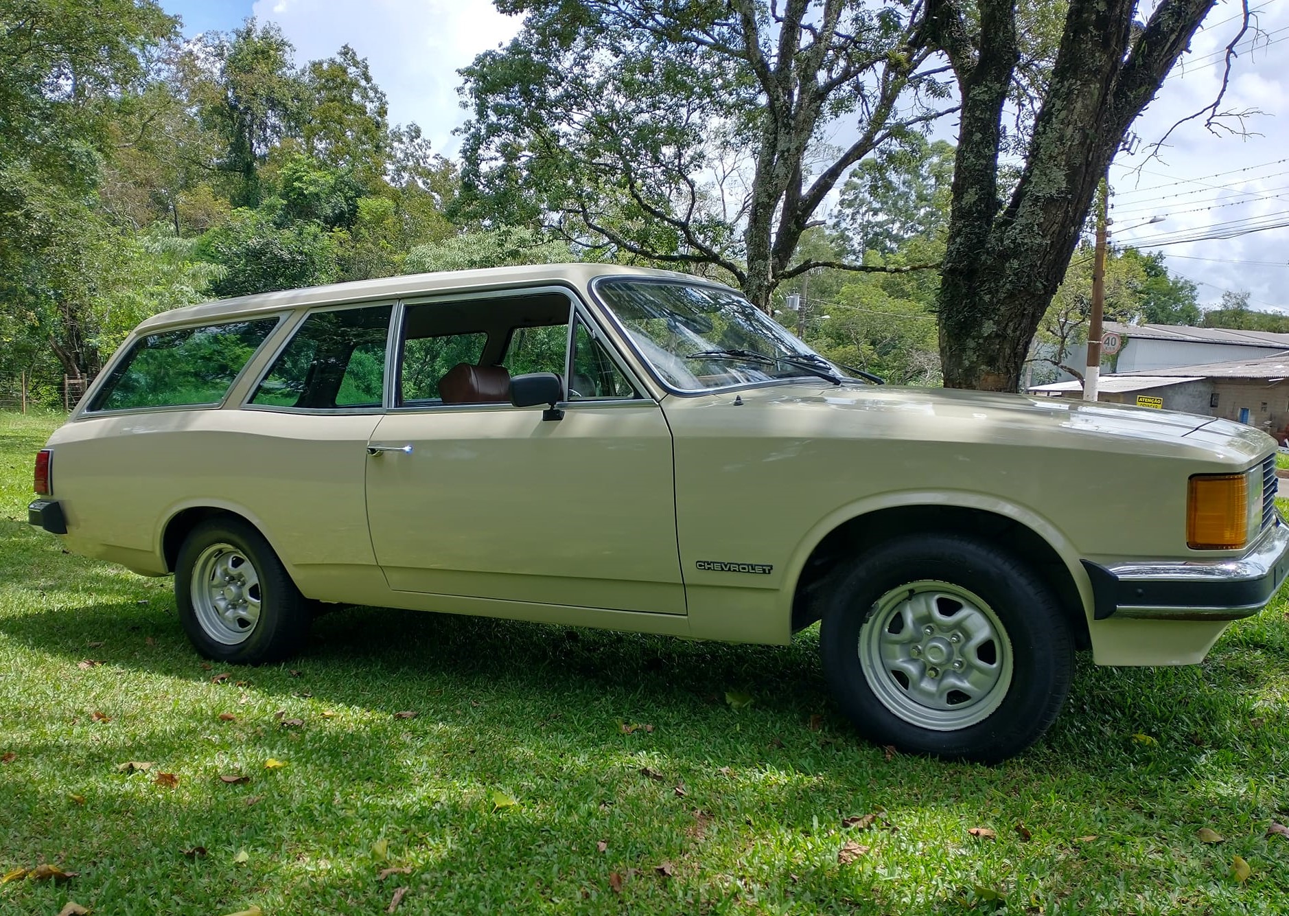 🇧🇻 various cars for different people over the years