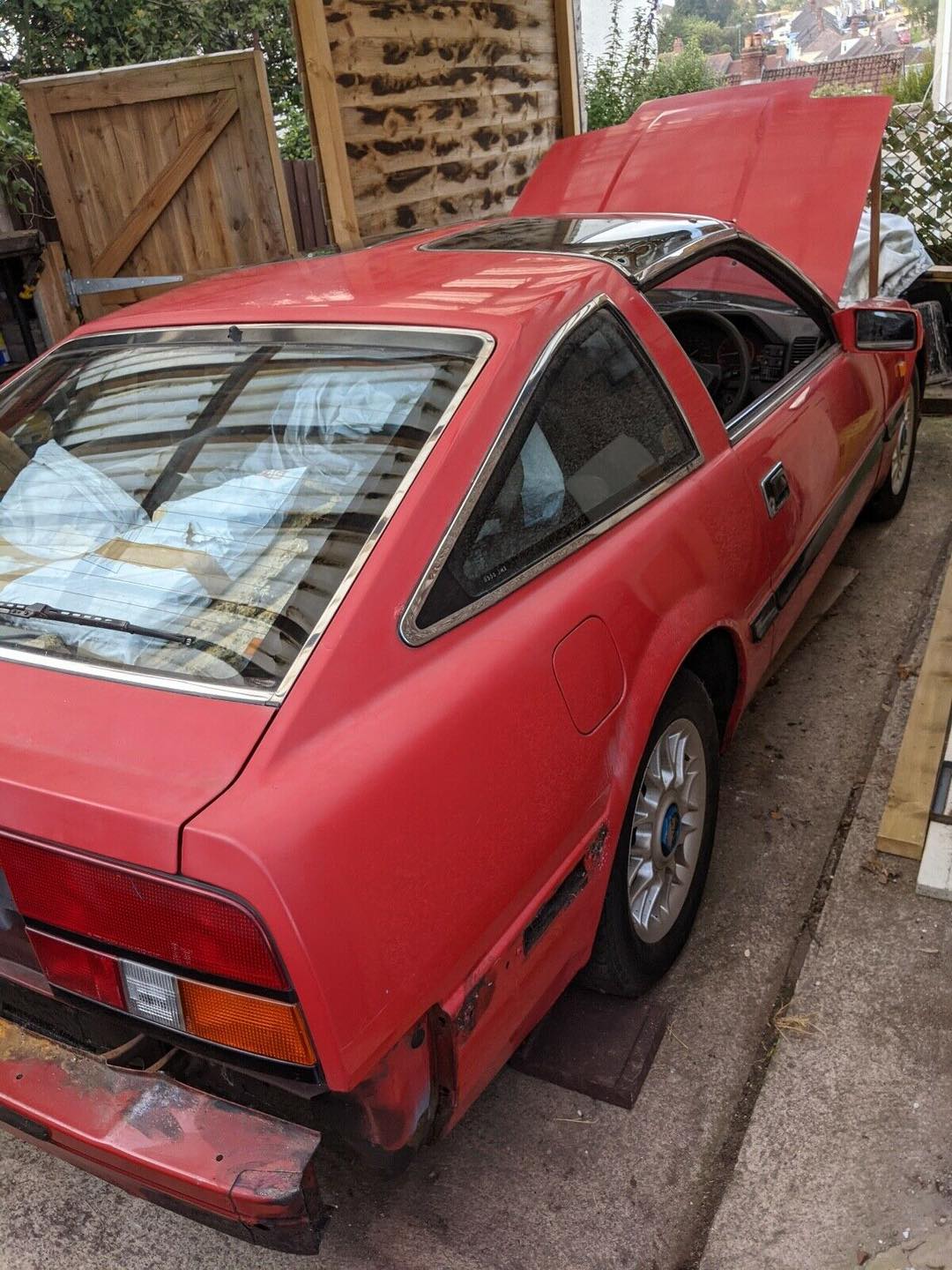 1986 NISSAN 300ZX Z31 rare SLICKTOP for sale in Poland. Is it dead