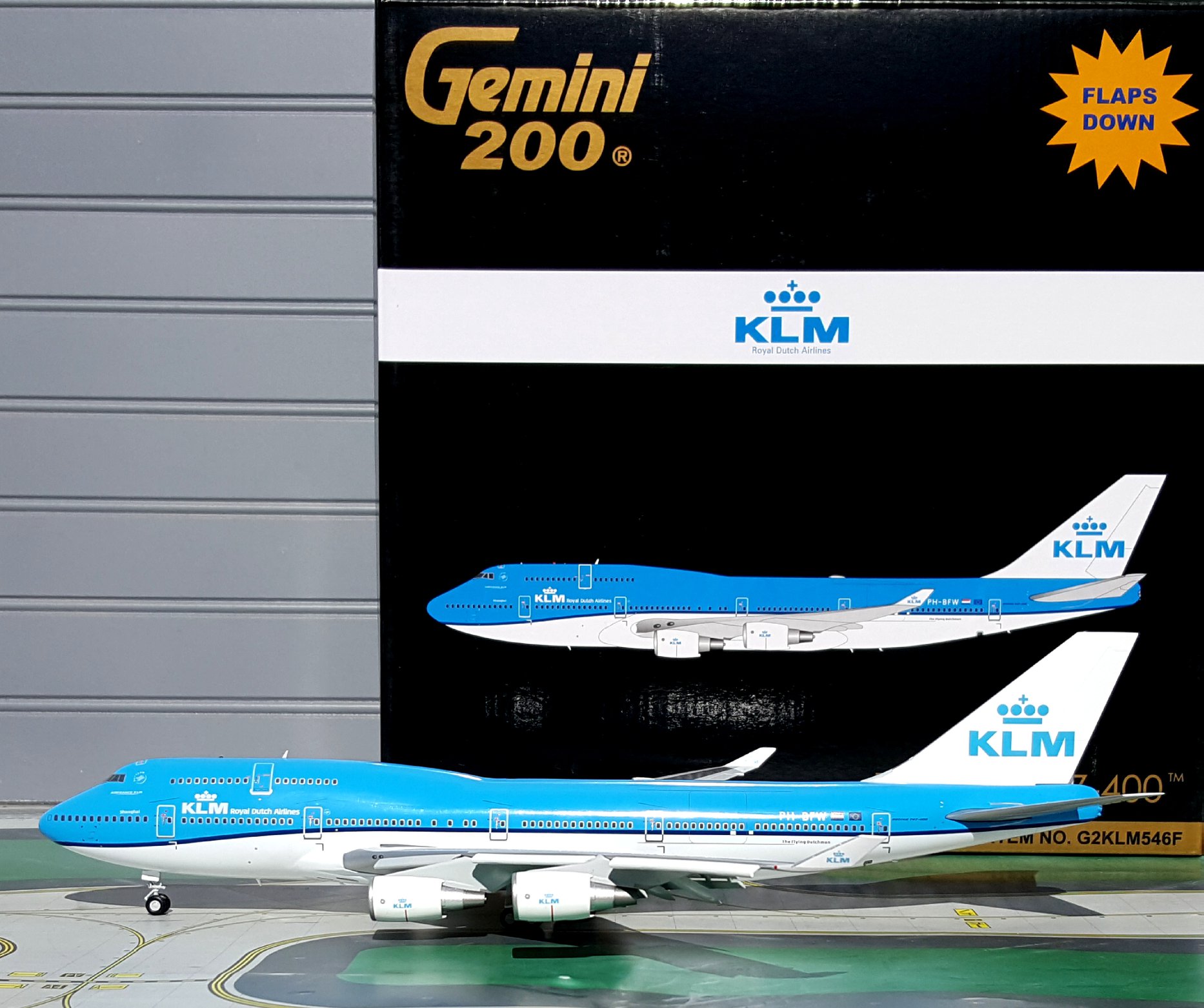 JUST LANDED! GeminiJets 1:200-scale Thai Airways The Boeing