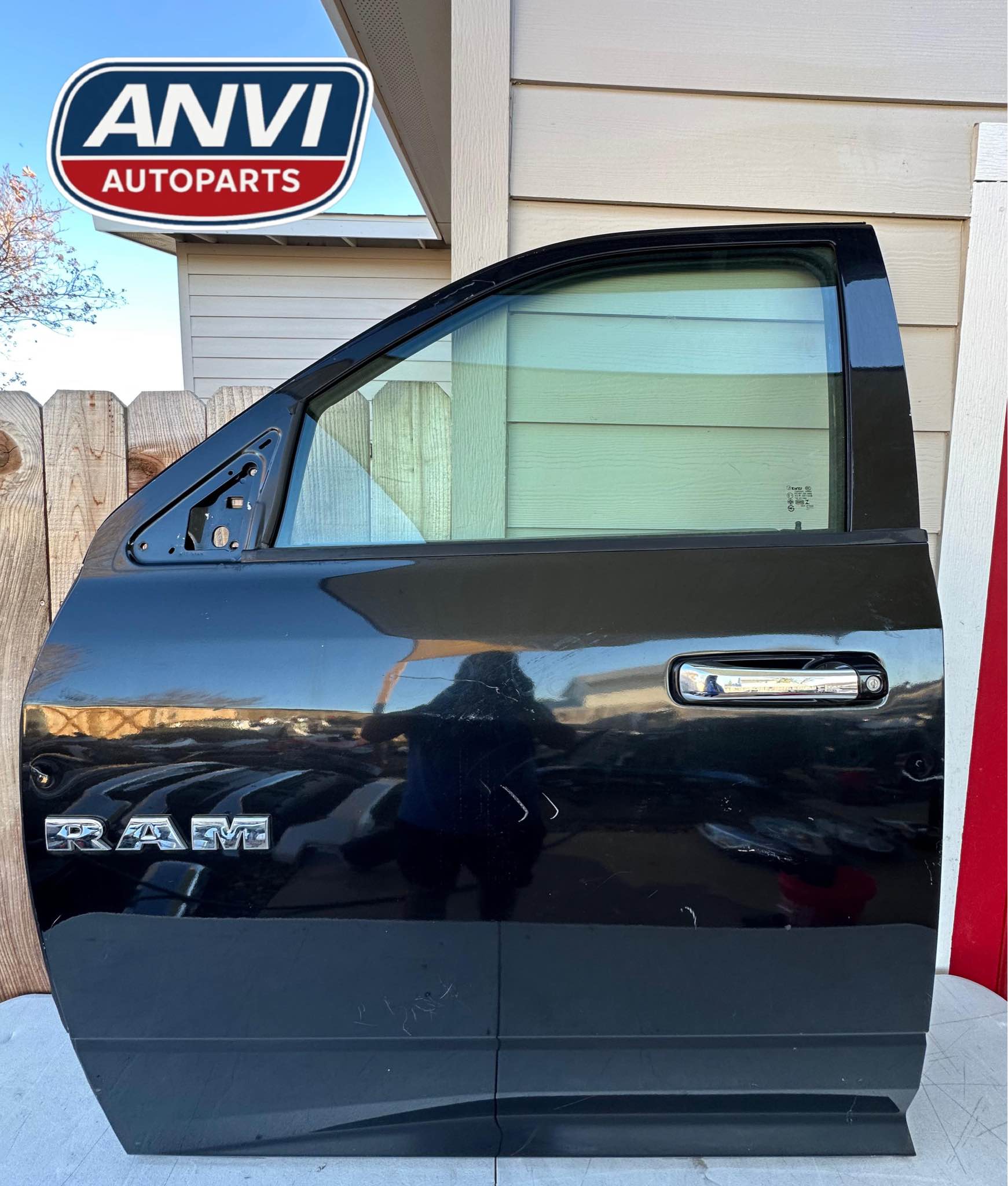 Right Side Front Door Window Glass – Fits 2009–2018 Dodge Ram 1500, 2500, 3500 – 4-Door – Autop76