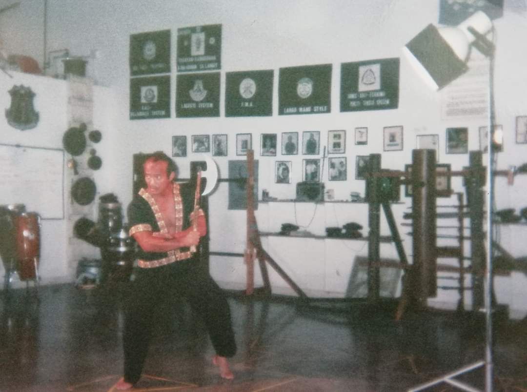 Found this other photo of the photo shoot at the Dan Inosanto