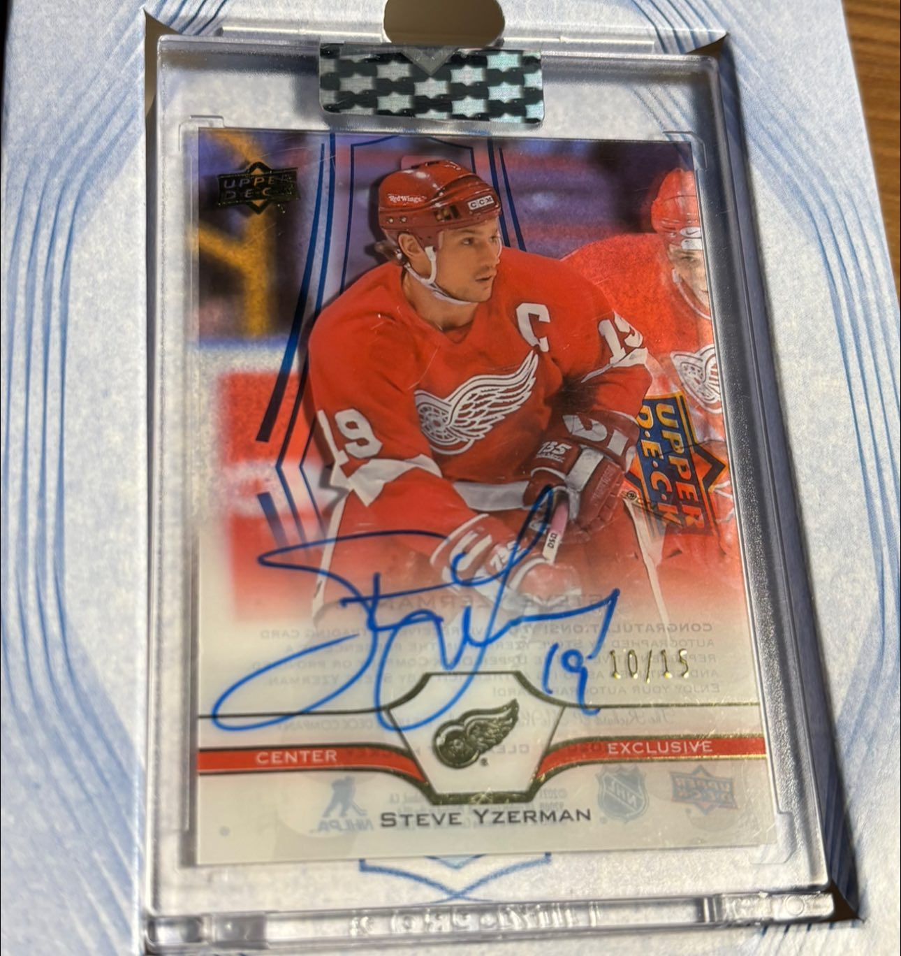 Great lot of Steve Yzerman Patch/Jersey Relic hockey Cards  display picture 1
