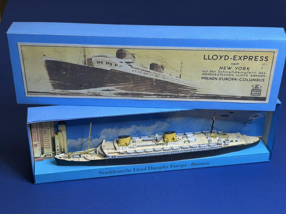 The SS BREMEN docked in New York in 1250 scale.