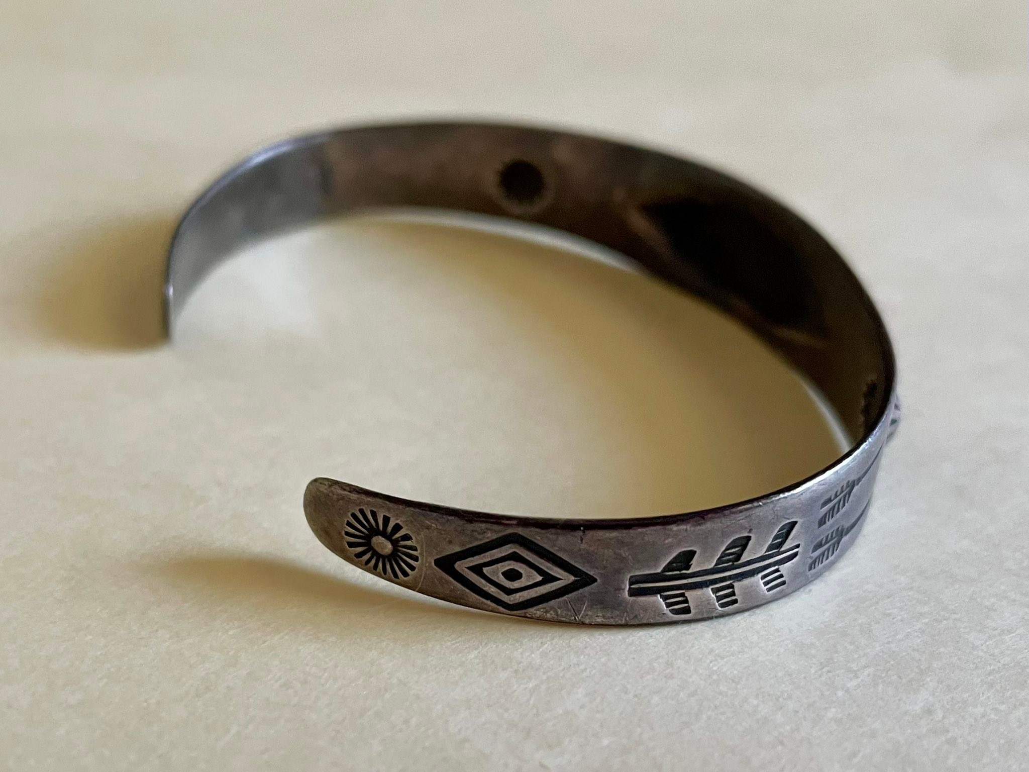 Identify vintage turquoise bracelet from 1940s?