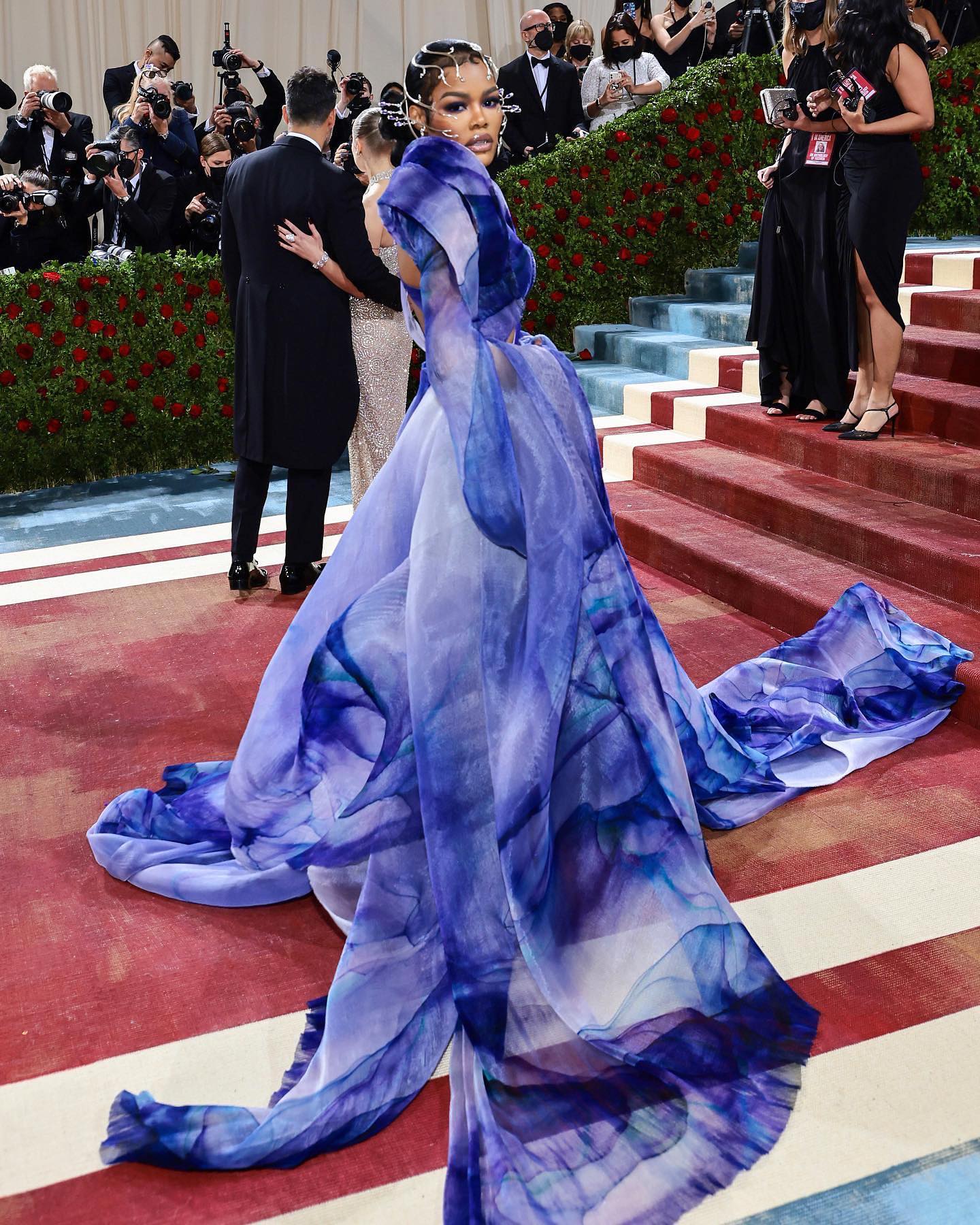iris van herpen blue dress YGroup_yana-maxi Floral Pink ple White Size:Poppy parker
