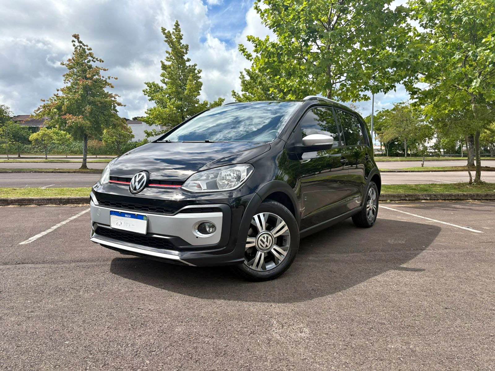 2018 Volkswagen up! - Cars & Trucks - Bento Gonçalves, Rio Grande do ...