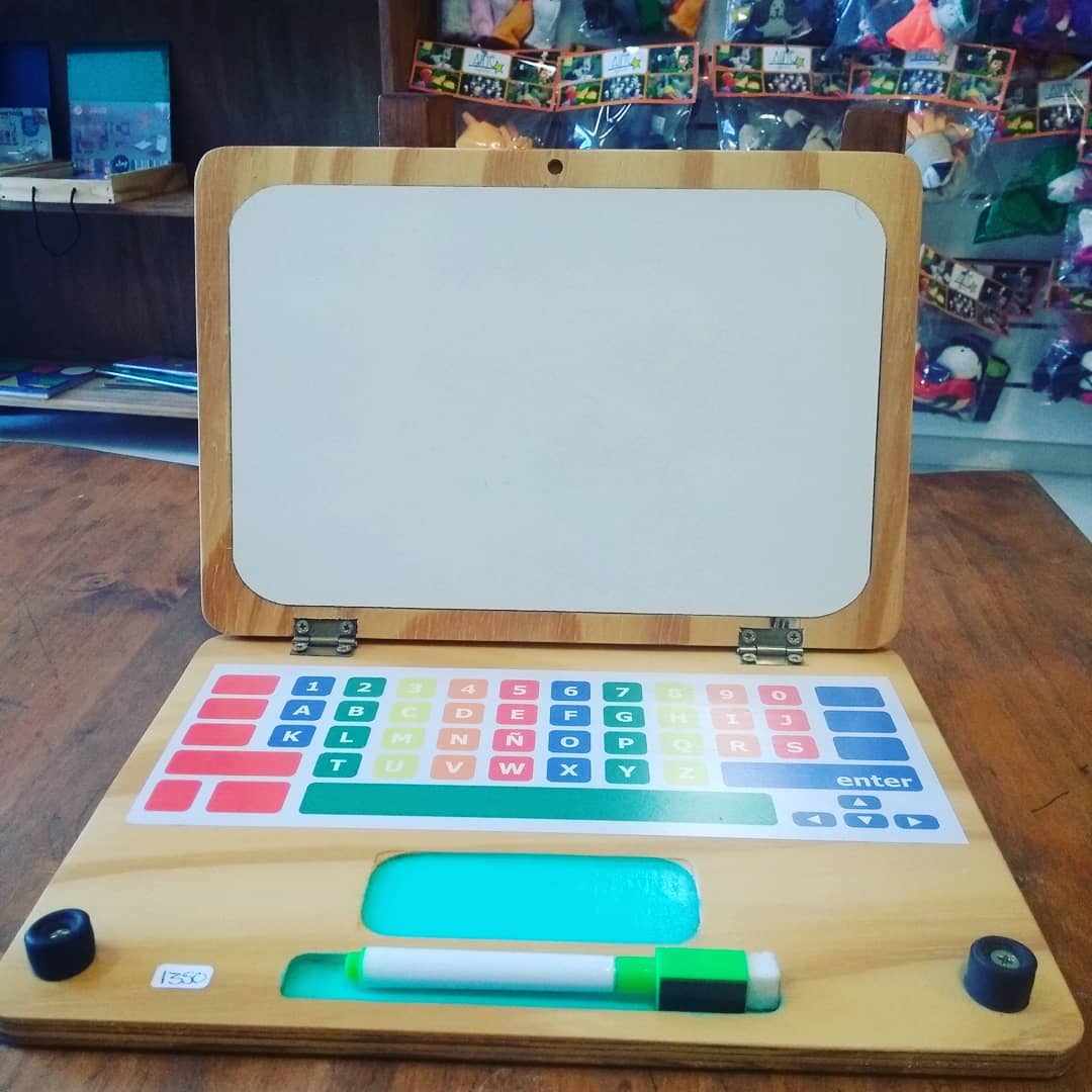 Mira lo que son estas compus!! Con... - Didácticos Matilda