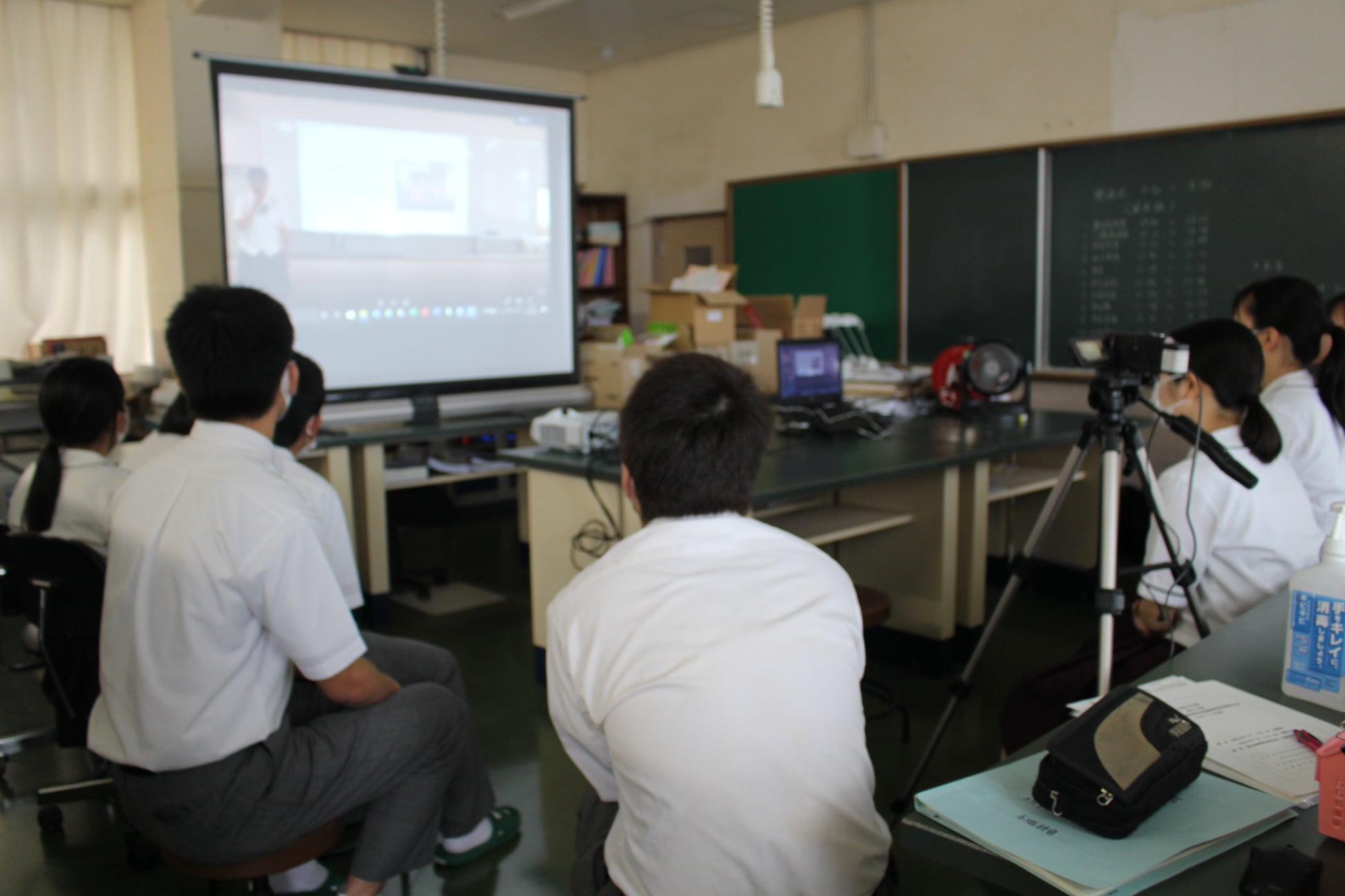本日 ７月１０日 金 は 第２８回鹿児島県高等学校生徒商業研究大会に３年生課題研究 調査研究 選択者が出場です 地域貢献 活性化に活躍している出水 商業です