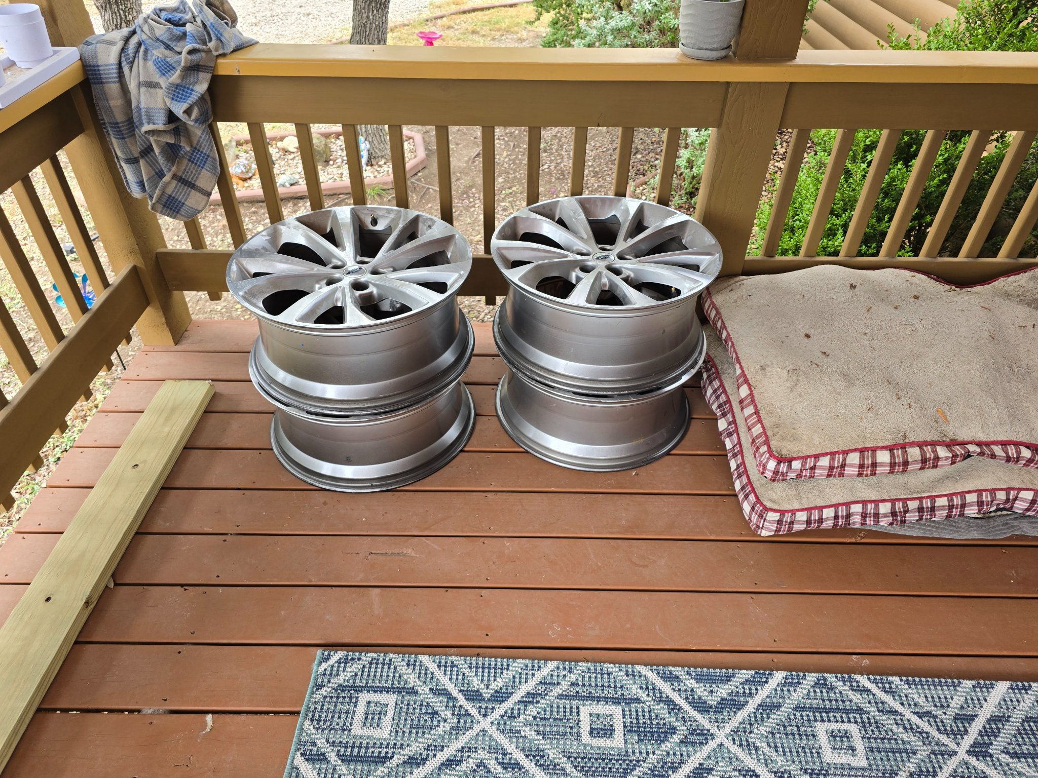 Four used 2021 Ford Explorer Platinum EOM Rims - Car Wheels, Tires ...