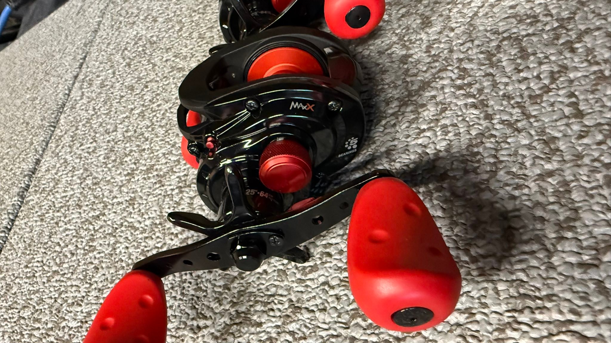 abu garcia black max red grips & Max X Low Profile Baitcast Reel and Fishing Rod Combo,Multi,6'6" - Medium The upgraded Black Max low profile baitcast combo is engineered with class Garcia Black Max Abu Garcia