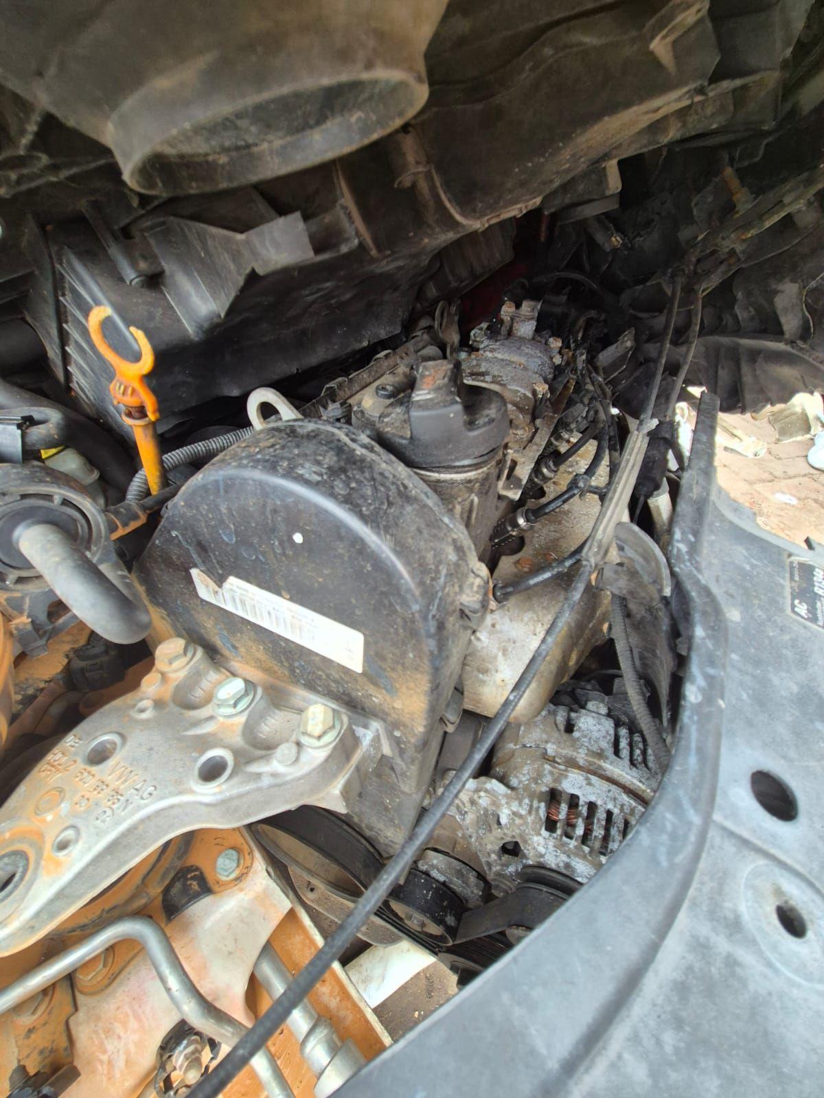 Vw Polo bujwa 2005 model with Bah engine stripping for spares code 2 ...