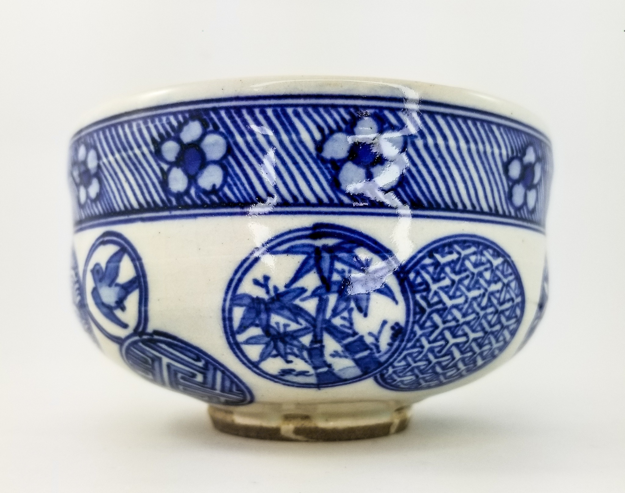 Kiyomizu ware chawan with autumn momiji design